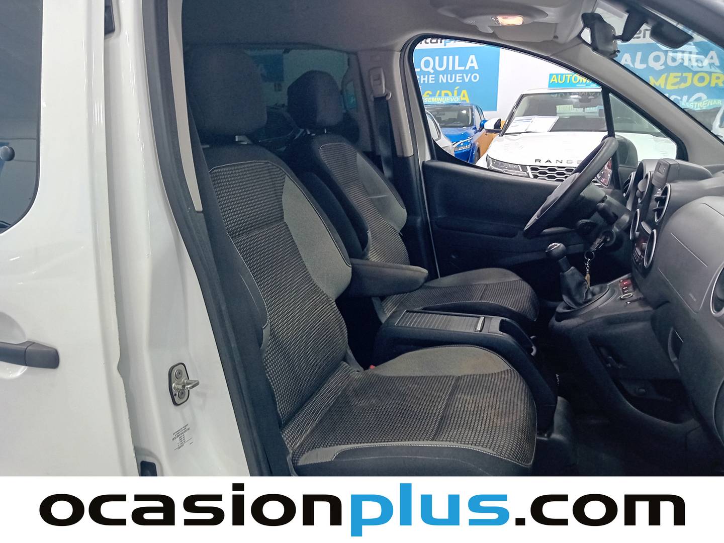 Foto Peugeot Partner Peugeot Partner Tepee Combi 1.6 BlueHDI Adventure Edition (100 CV)