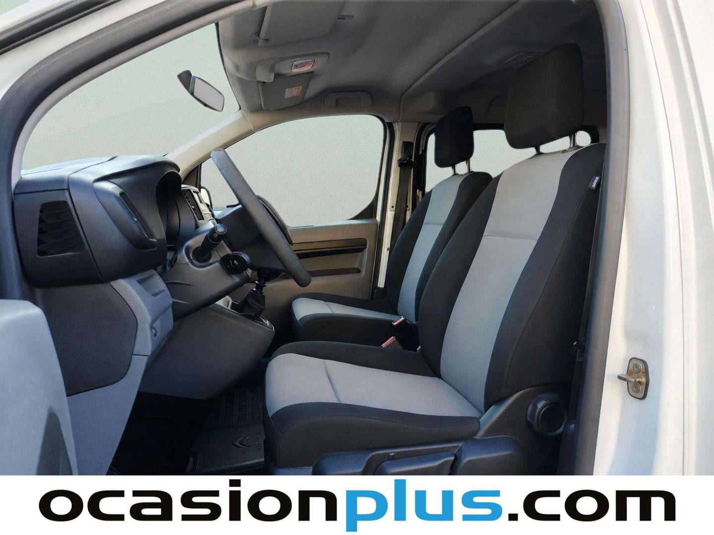 Foto asientos delanteros Citroën Jumpy Citroën Jumpy Combi BlueHDi 115 Confort Talla M (115 CV)
