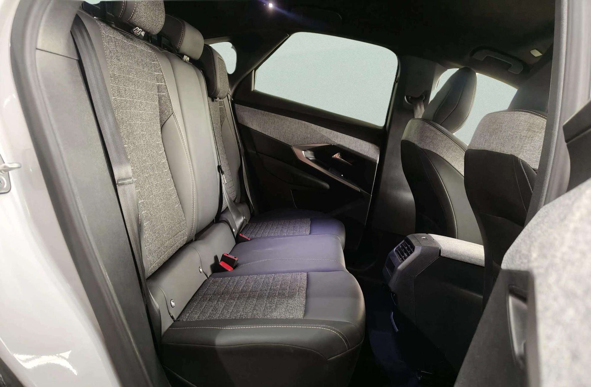 Peugeot 3008 145 Allure eDCS6 - foto 19