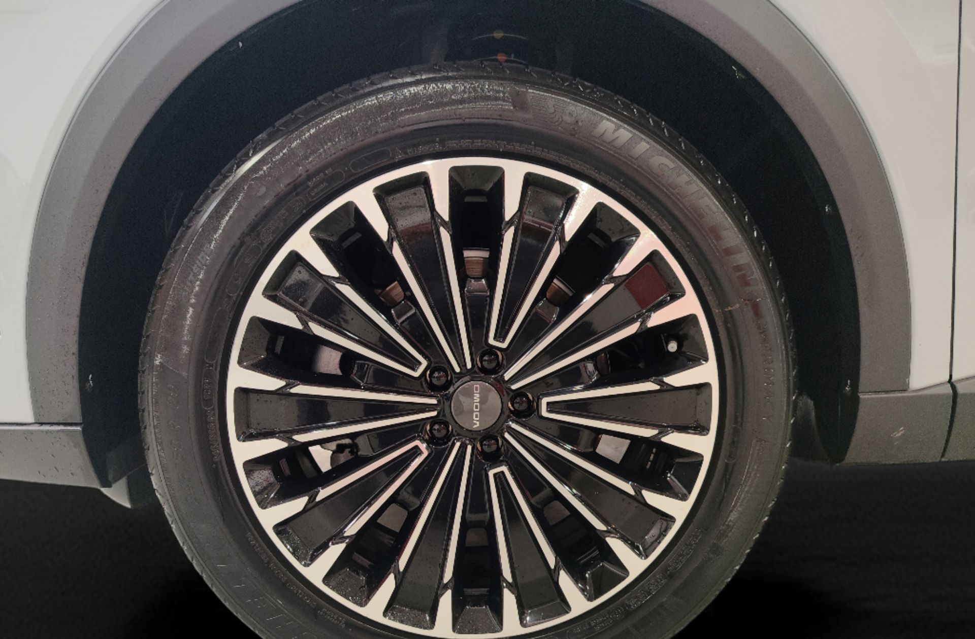 Omoda 9 1.5 T-GDi SHS Premium AWD - foto 36