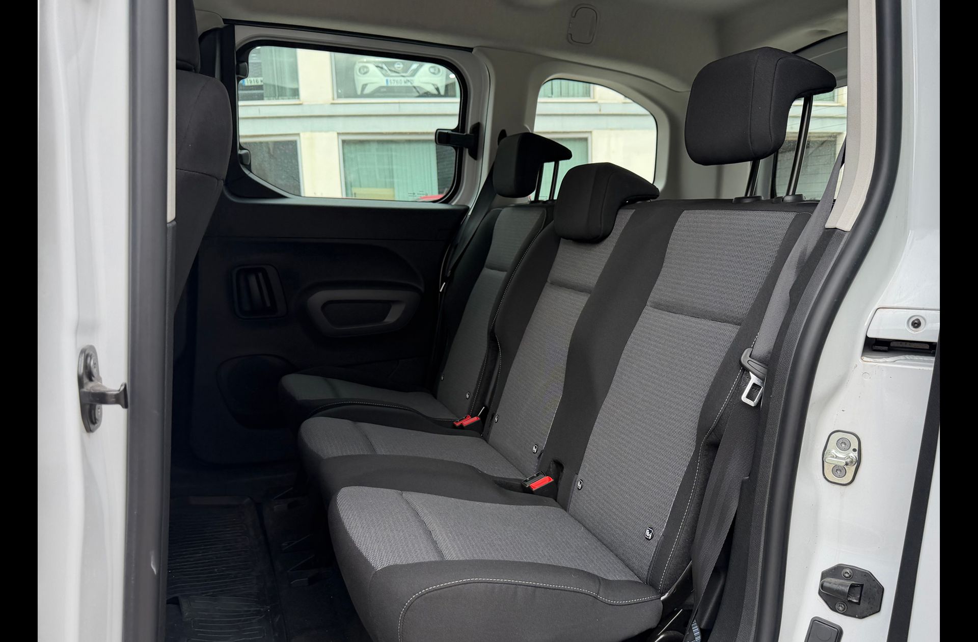 Toyota Proace City 1.5D L1 VX - foto 12