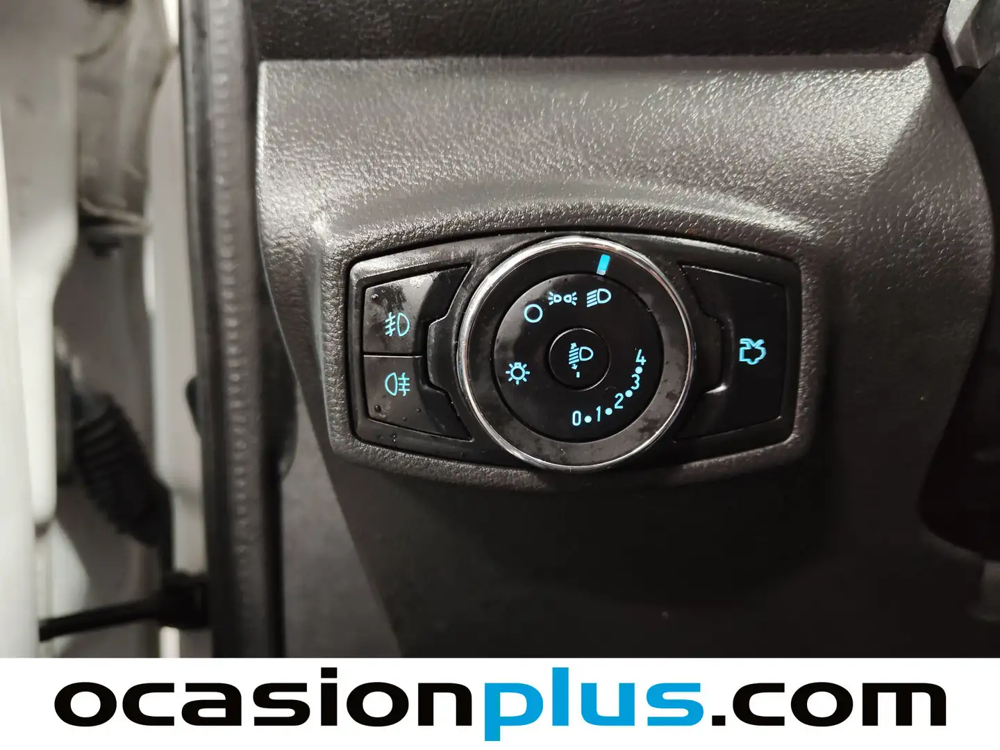 Foto Ford Ka+ Ford Ka+ 1.2 Ti-VCT White Edition (85 CV)