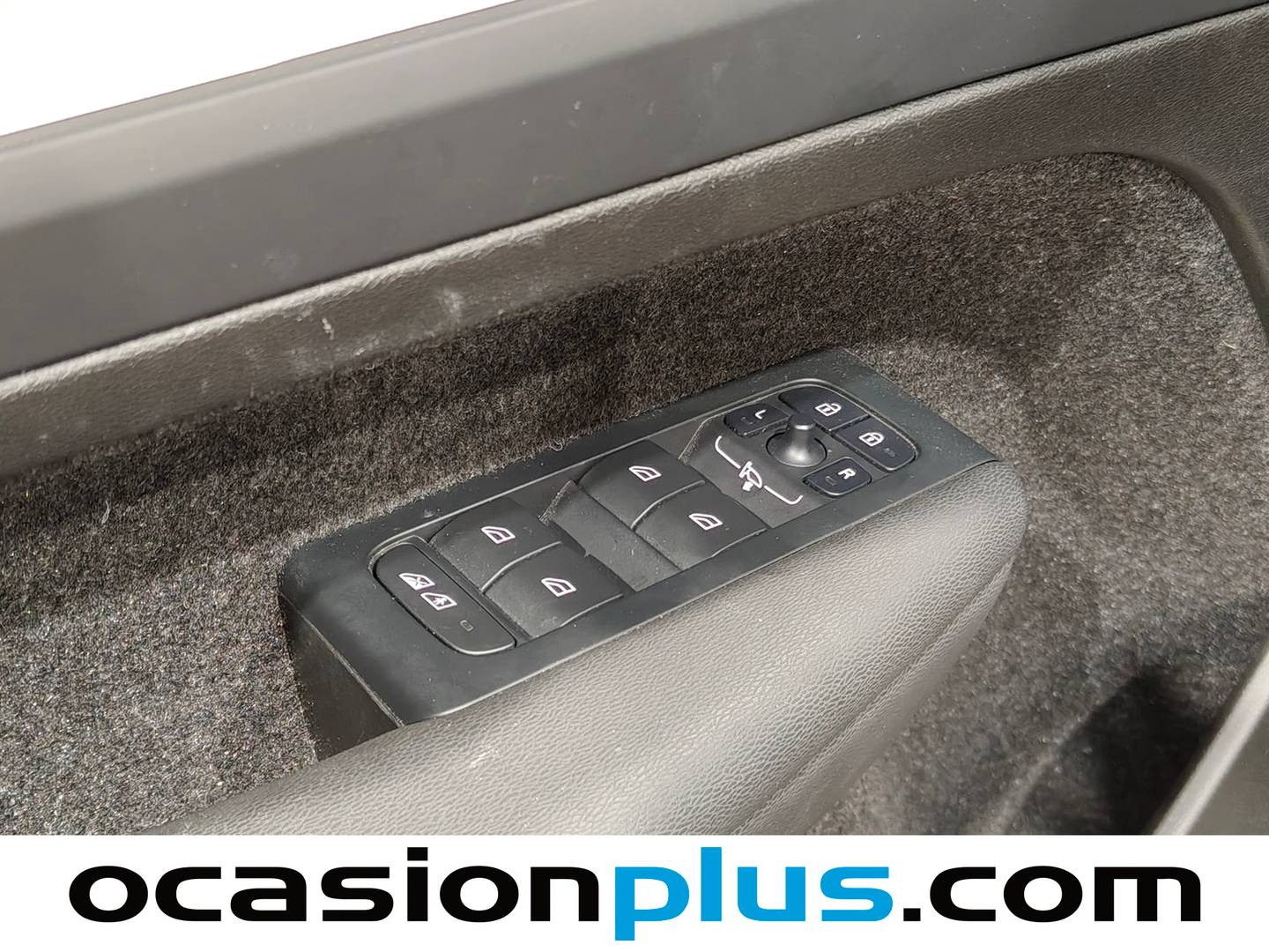 Volvo XC40 Volvo XC40 B3 Gasolina Mild hybrid Core Auto (163 CV) 2024