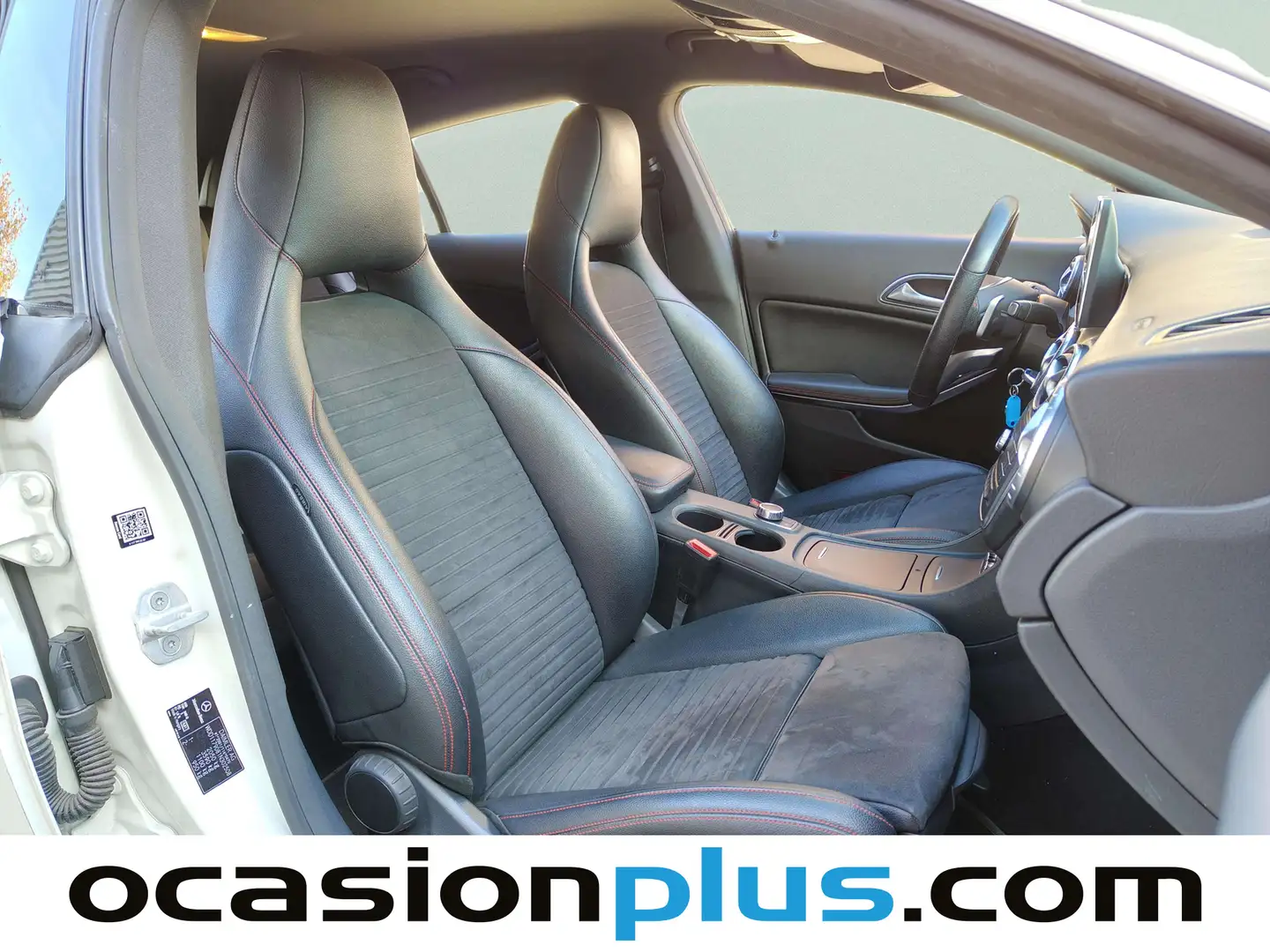 Foto Mercedes CLA Mercedes-Benz CLA Shooting Brake 200 d AMG Line (136 CV)