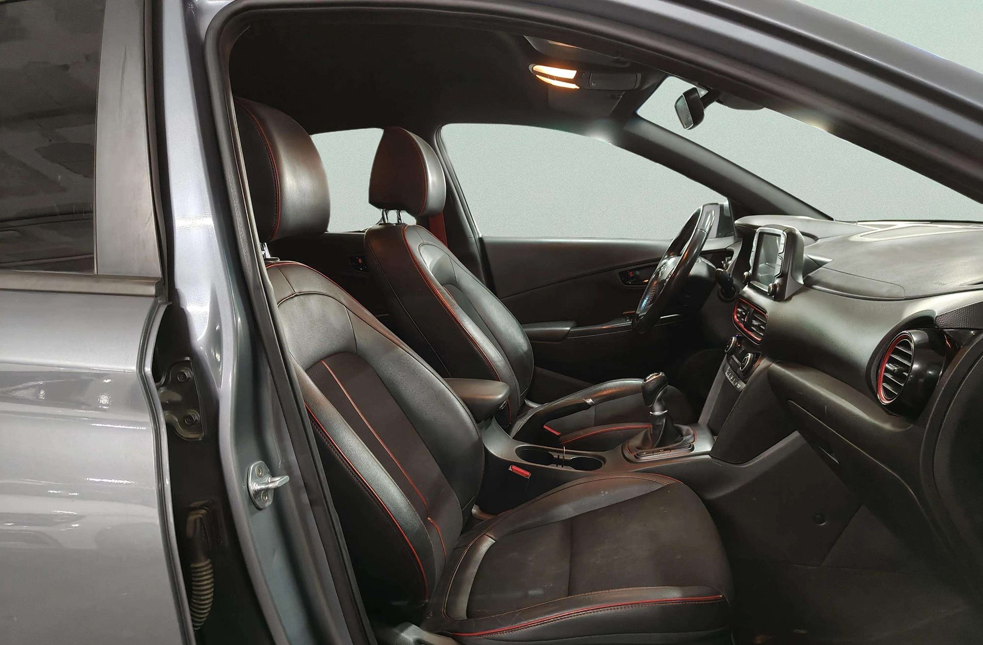 Hyundai Kona 1.0 T-GDi Tecno 4x2 AEB - foto 18