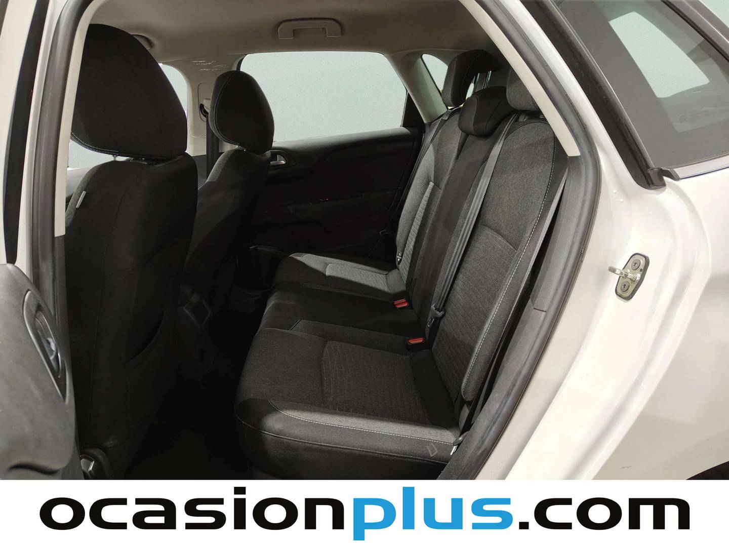 Foto Citroën C4 Citroen C4 PureTech 110 Live Edition (110 CV)