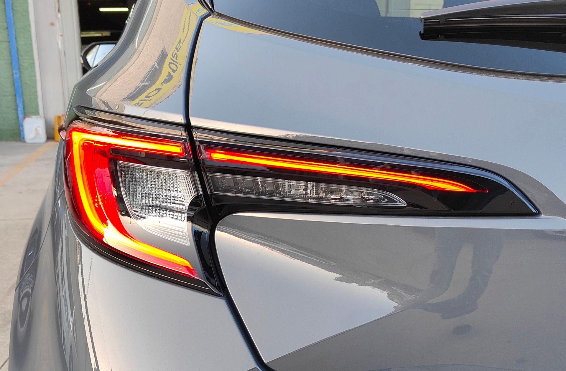Toyota Corolla 200H GR-Sport - foto 16