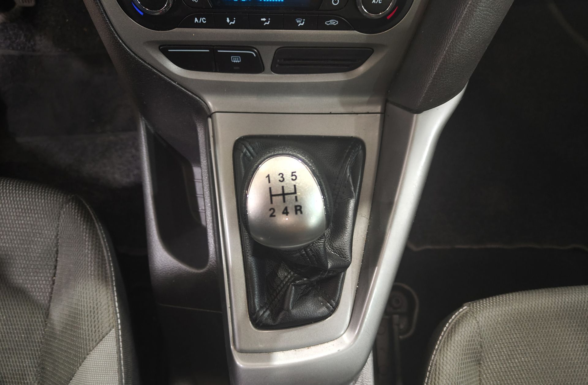 Ford Focus Sportbreak 1.6 TI-VCT Trend - foto 5