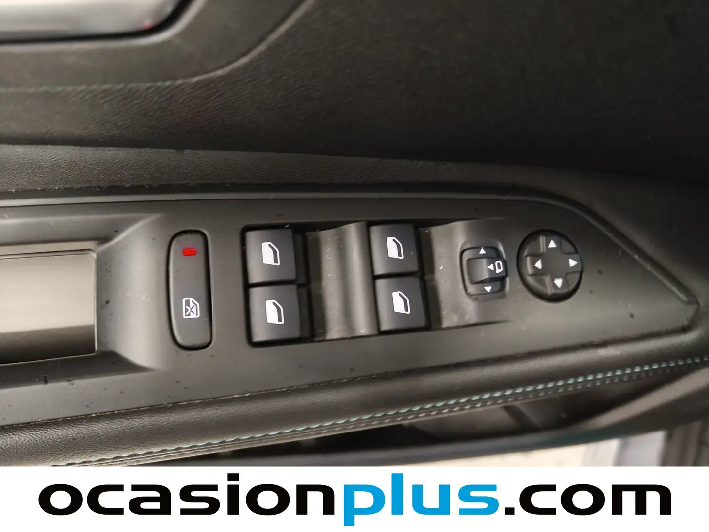 Foto Peugeot 3008 Peugeot 3008 PureTech 130 S&S Allure EAT8 (130 CV)