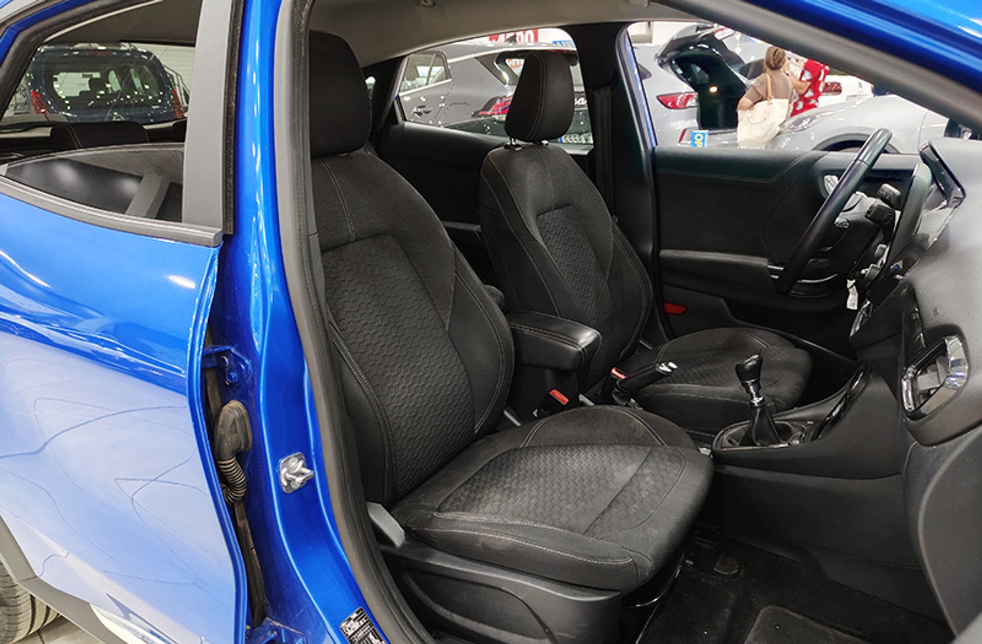 Ford Puma 1.5 EcoBlue Titanium - foto 18