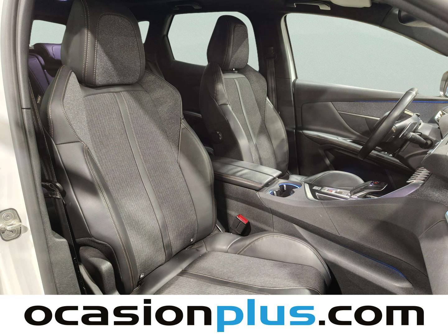 Foto Peugeot 3008 Peugeot 3008 BlueHDI 130 S&S GT Line EAT8 (130 CV)