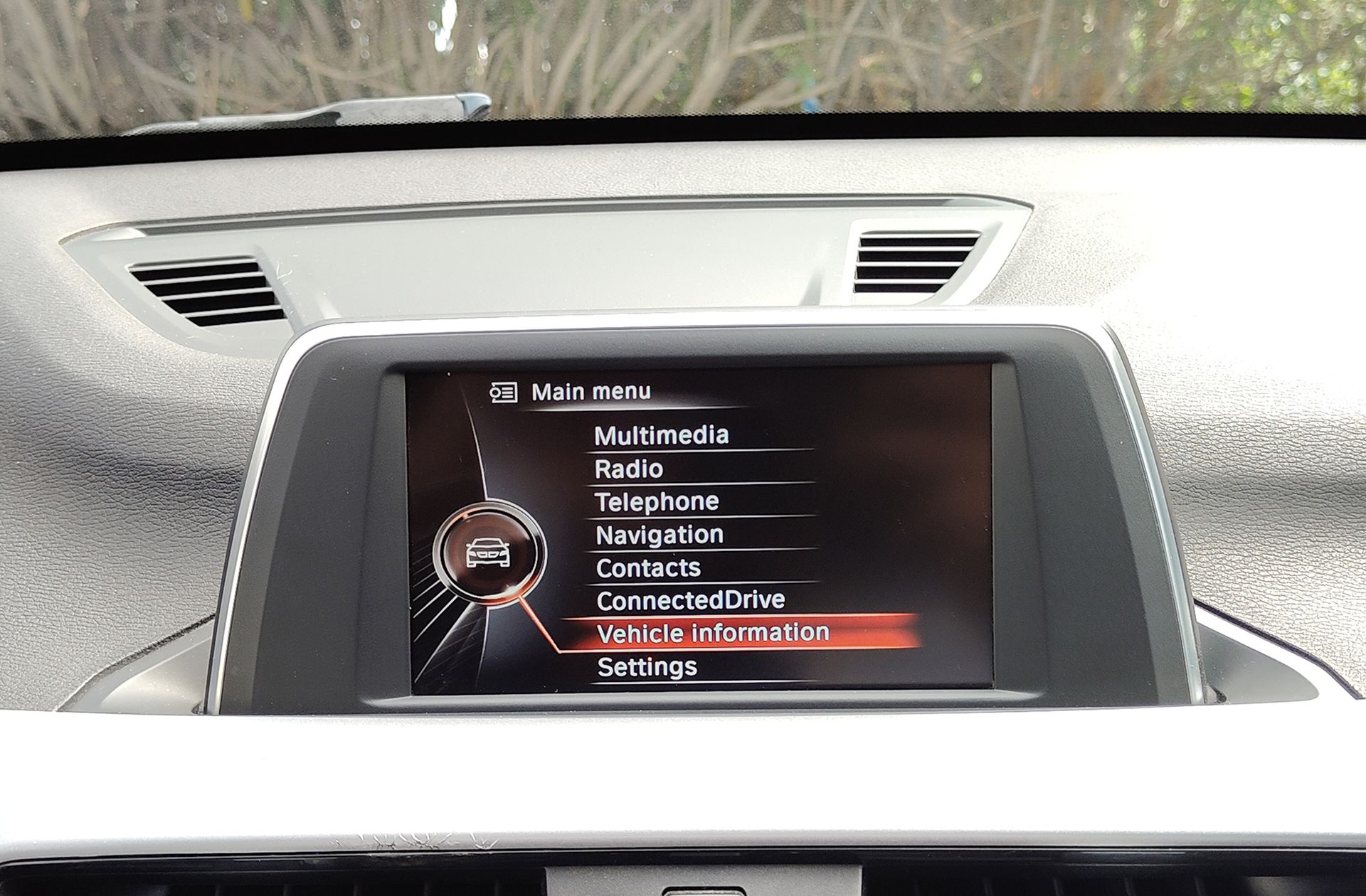 BMW X1 sDrive18d - foto 31