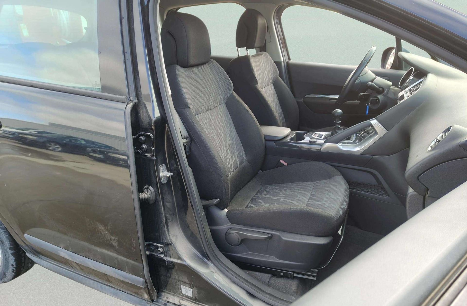 Peugeot 3008 1.6 THP Premium - foto 14