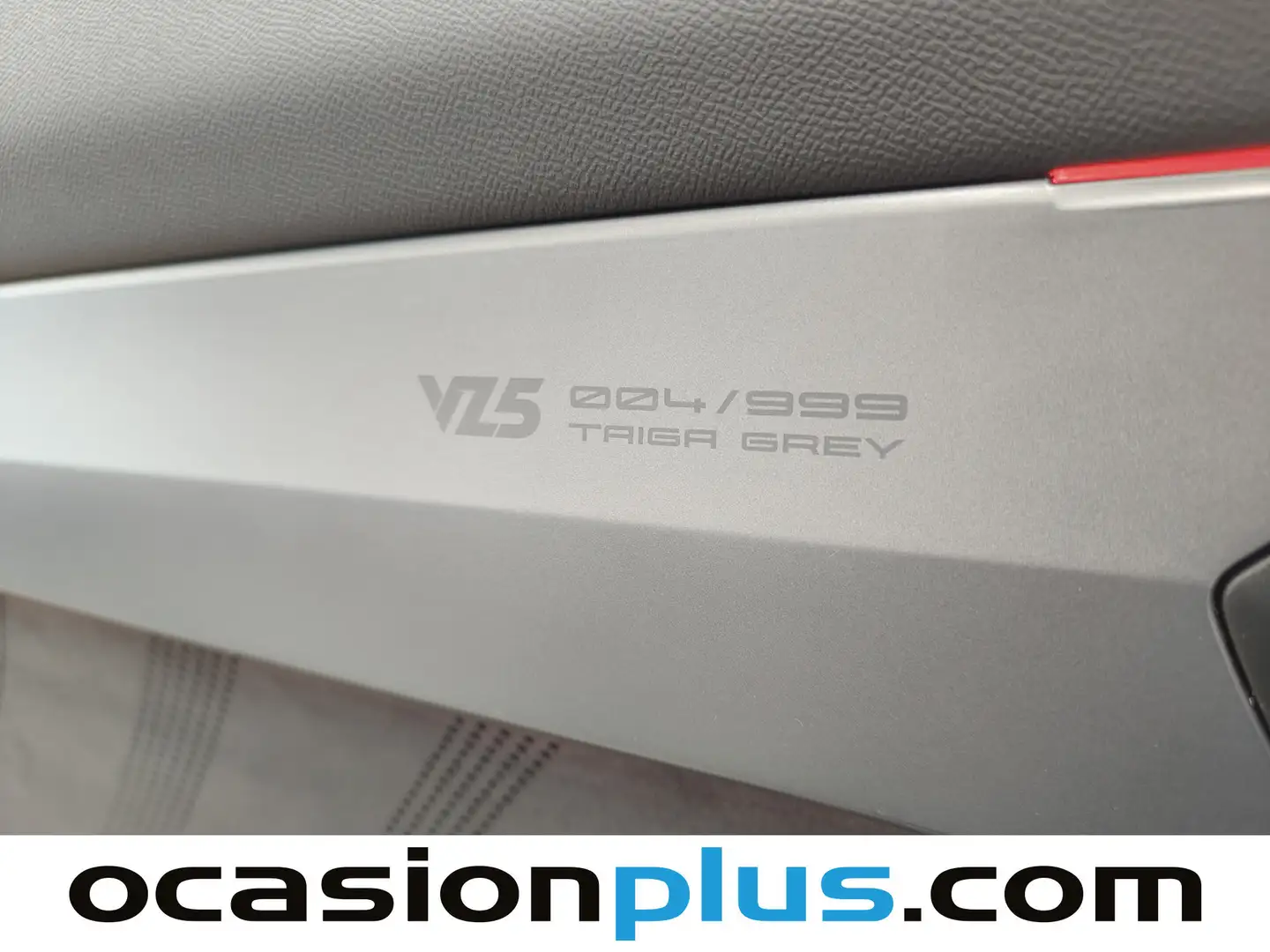 Foto Cupra Formentor CUPRA Formentor 2.5 TSI VZ5 Taiga Grey 4Drive DSG (390 CV)