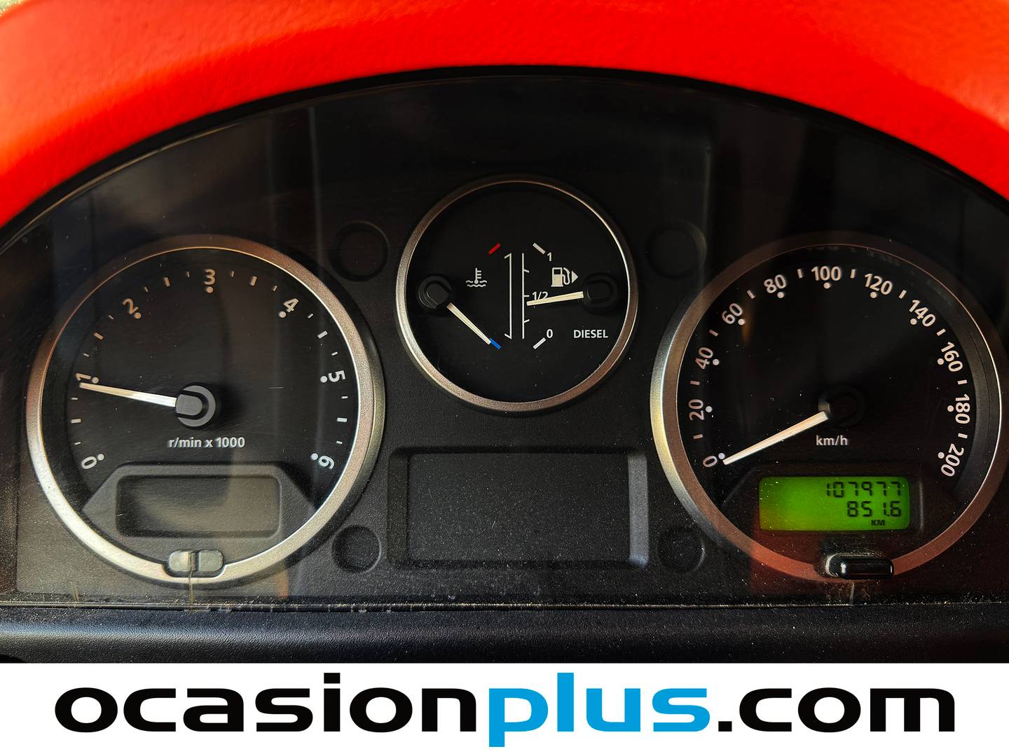 Foto Land Rover Defender Land Rover Defender 2.4 D 110 SW S (122 CV) 4X4