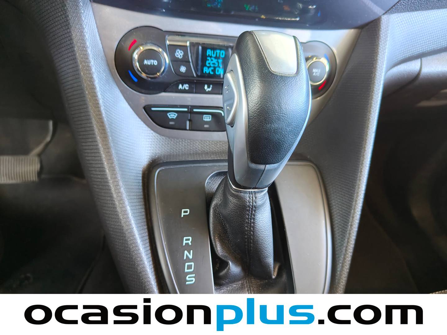 Ford Grand Tourneo Connect Ford Grand Tourneo Connect 1.5 TDCi Titanium Auto (120 CV) de segunda mano