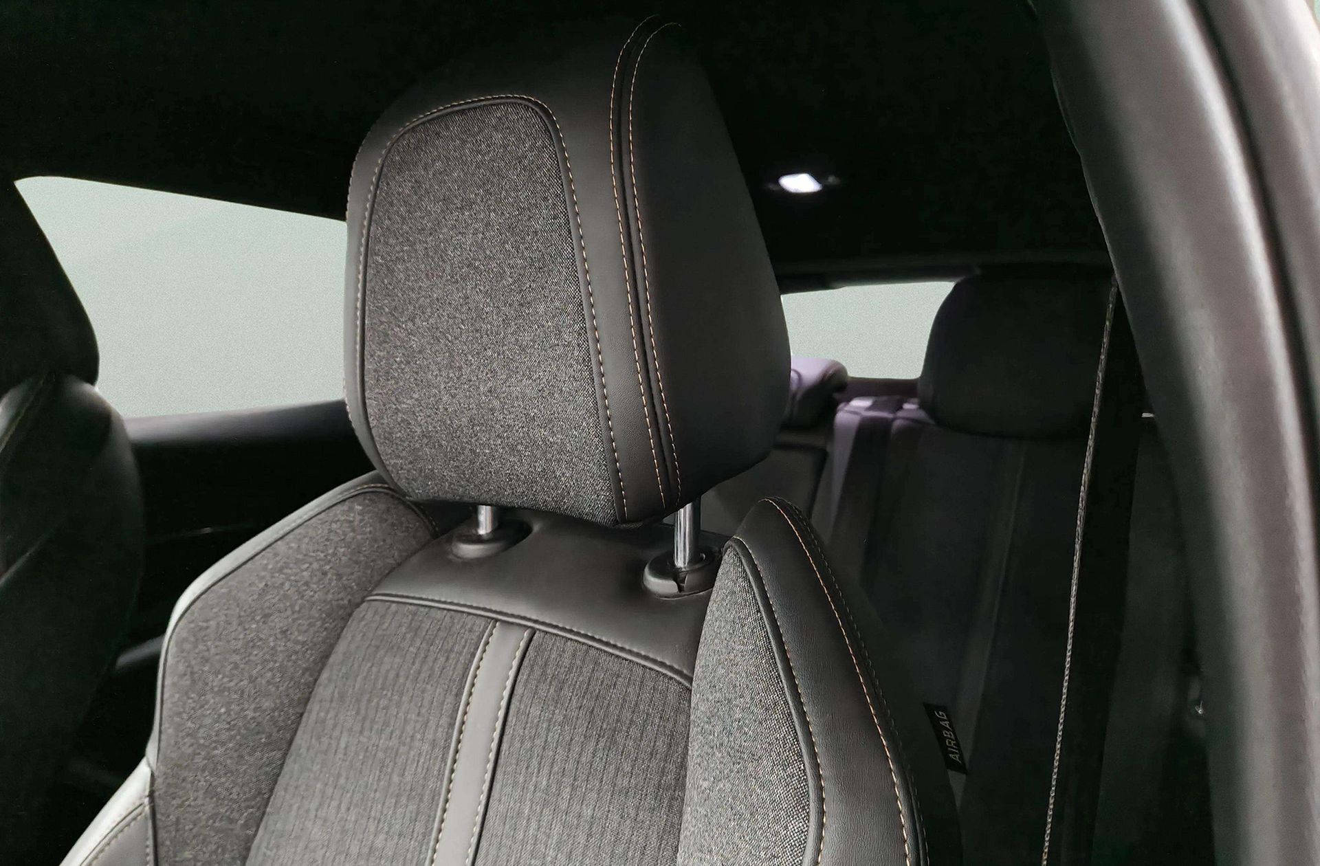 Peugeot 3008 PureTech 130 GT Line EAT8 - foto 8