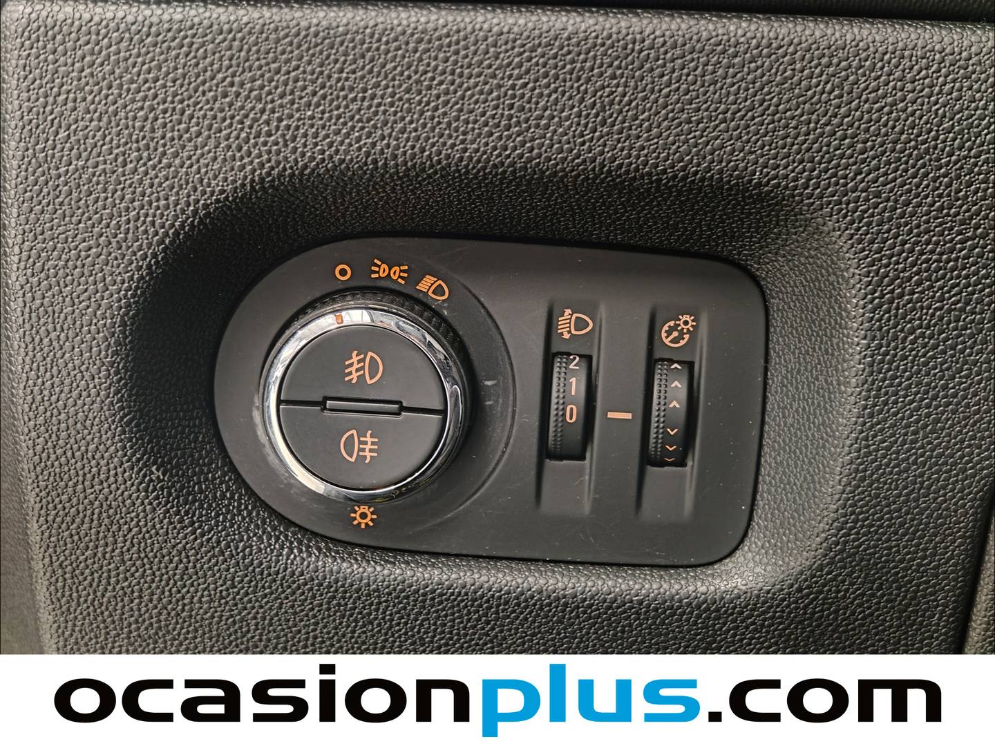 Equipamiento del Opel Corsa Opel Corsa 1.4 Selective (100 CV)