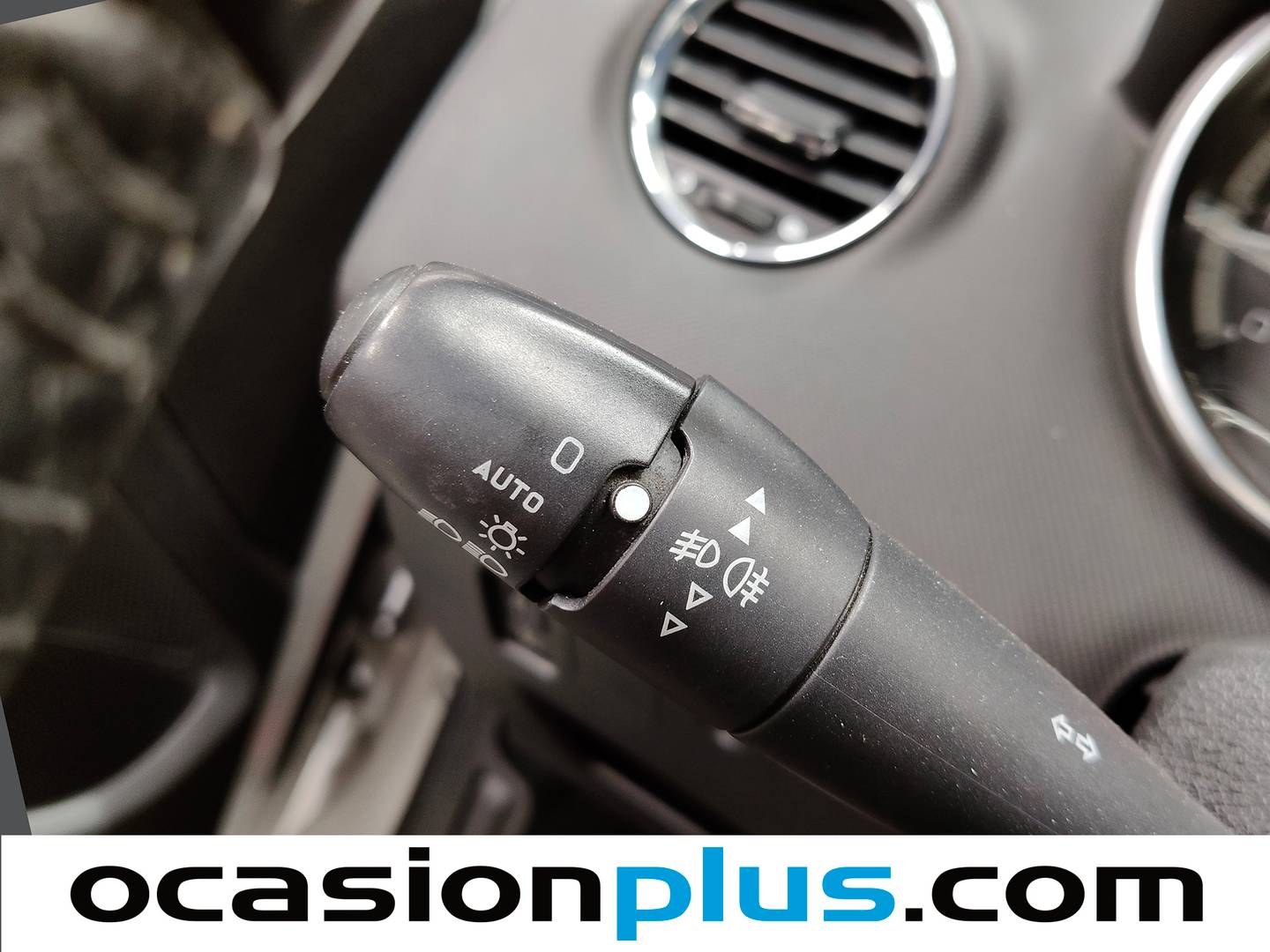 Extras y acabados del Peugeot 308 Peugeot 308 1.6 VTi Sportium (120 CV)