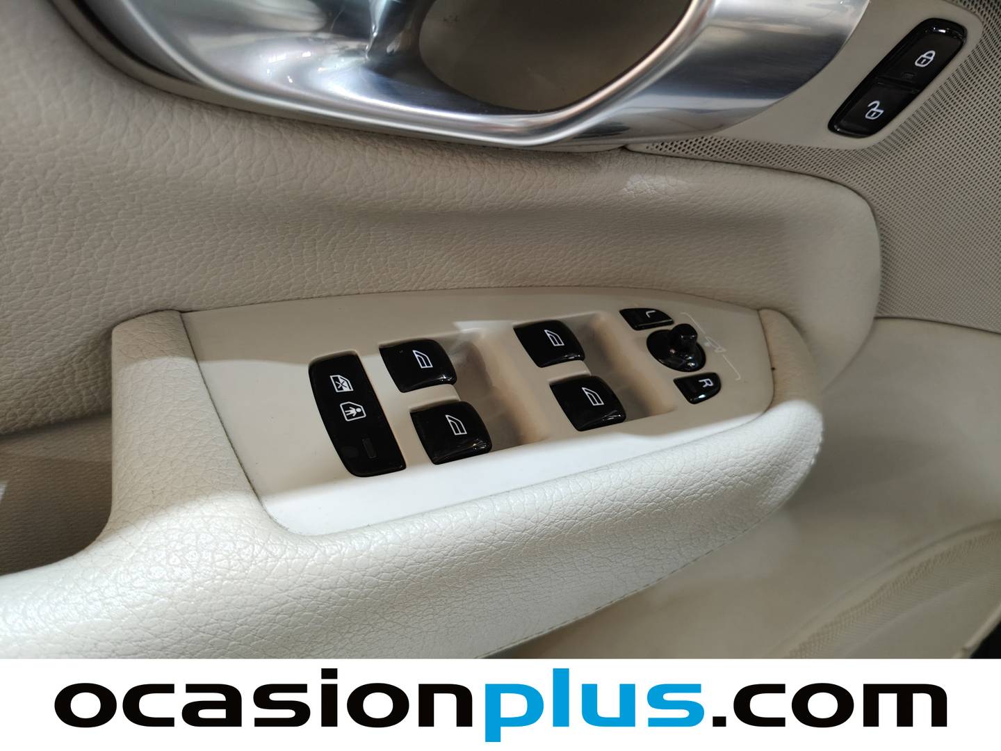 Volvo XC90 Volvo XC90 D5 Momentum AWD Auto 7 Plazas (235 CV) 235cv