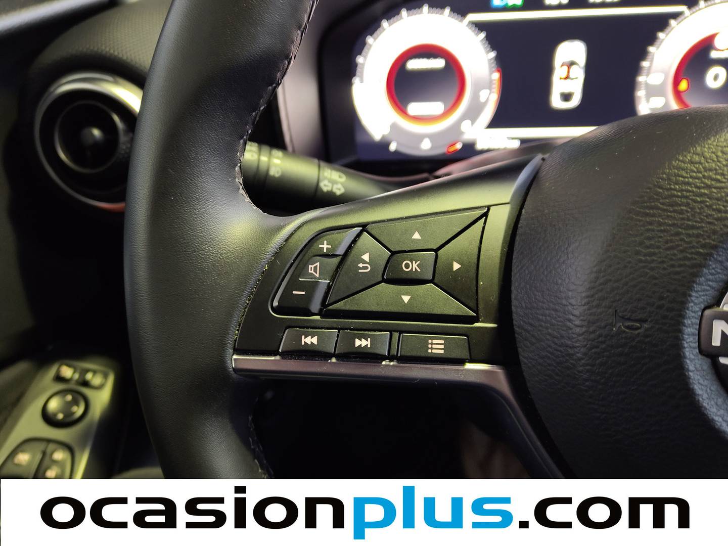 Foto Nissan JUKE Nissan Juke DIG-T N-Connecta 4x2 (114 CV)