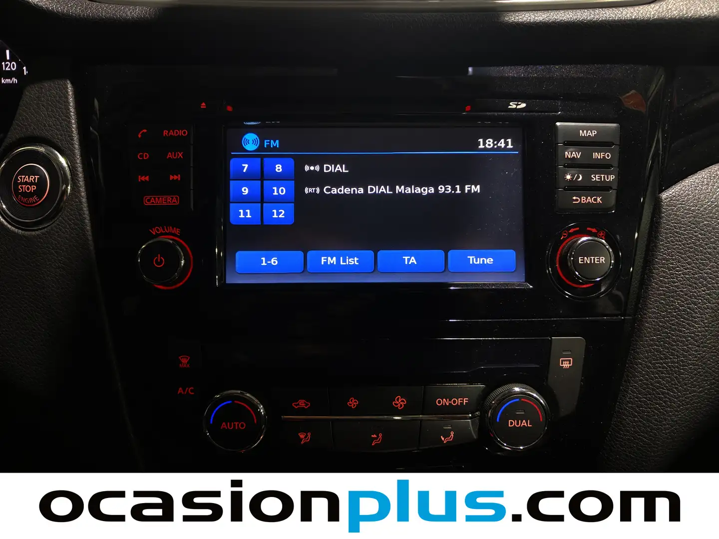 Foto Nissan QASHQAI Nissan Qashqai DIG-T 115 N-Connecta 4x2 XTronic (115 CV)