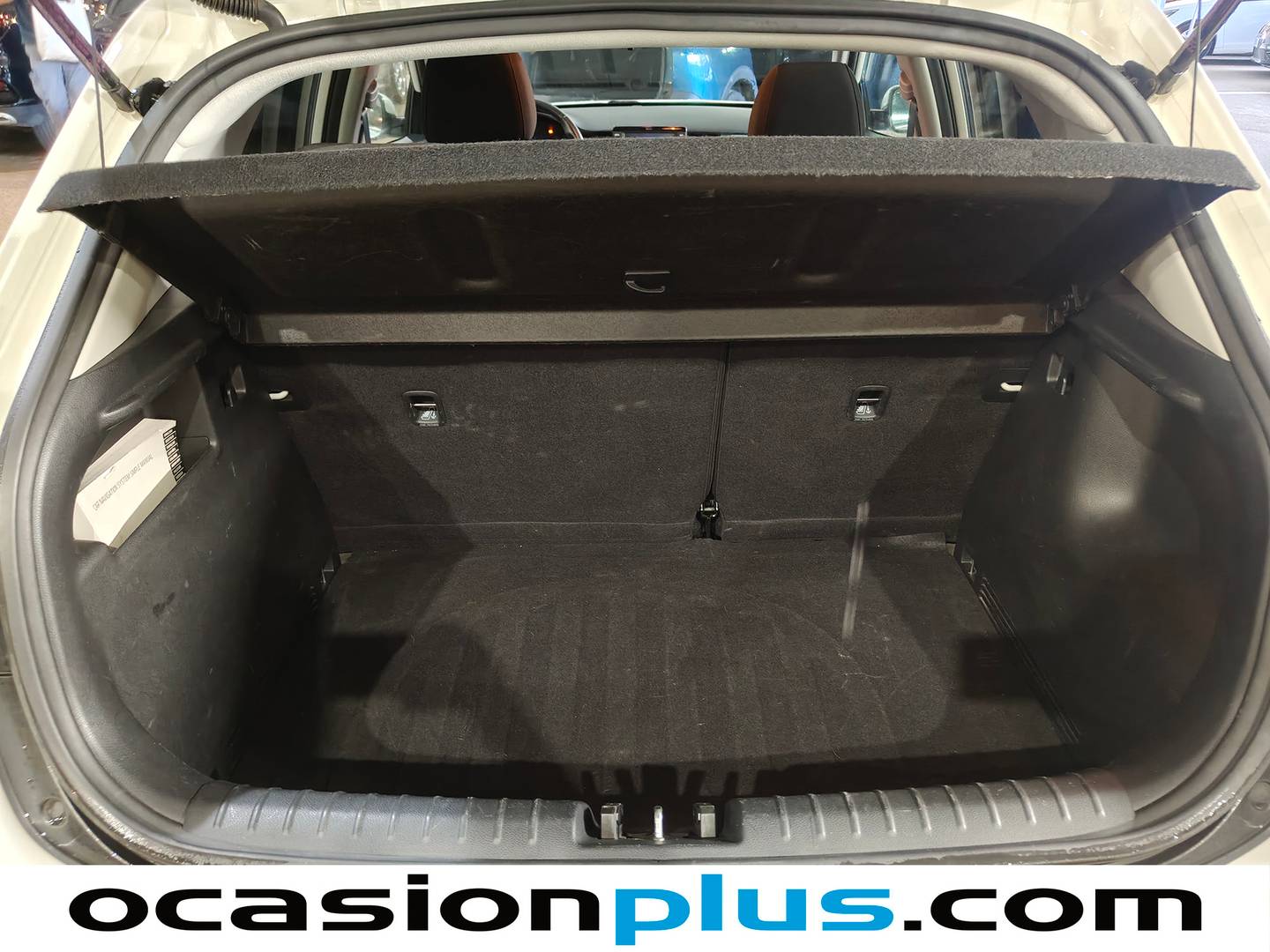 Fotos maletero KIA Stonic KIA Stonic 1.0 T-GDi Drive (100 CV)