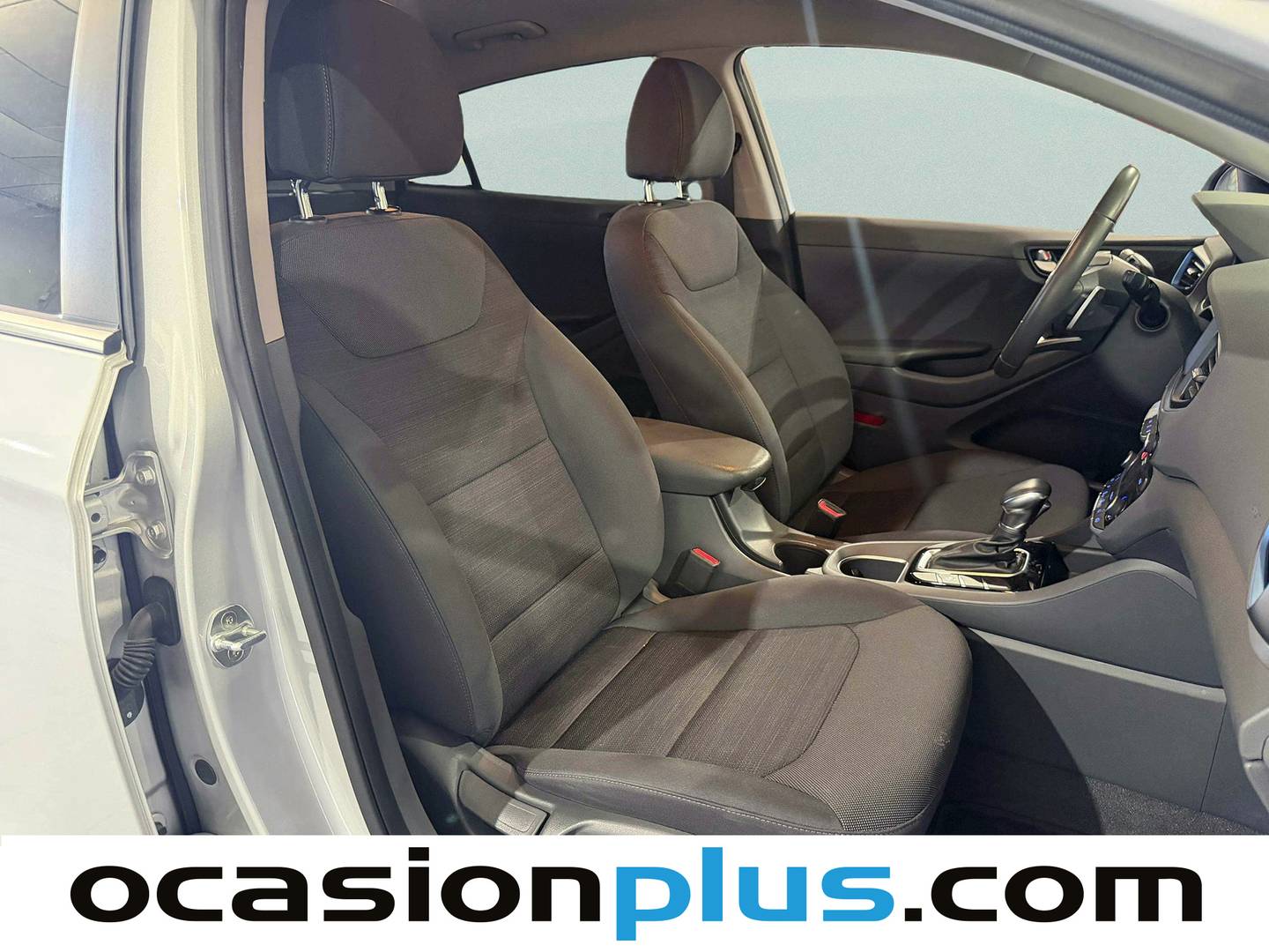 Hyundai IONIQ Hyundai Ioniq 1.6 GDI HEV Tecno DT (141 CV) automático