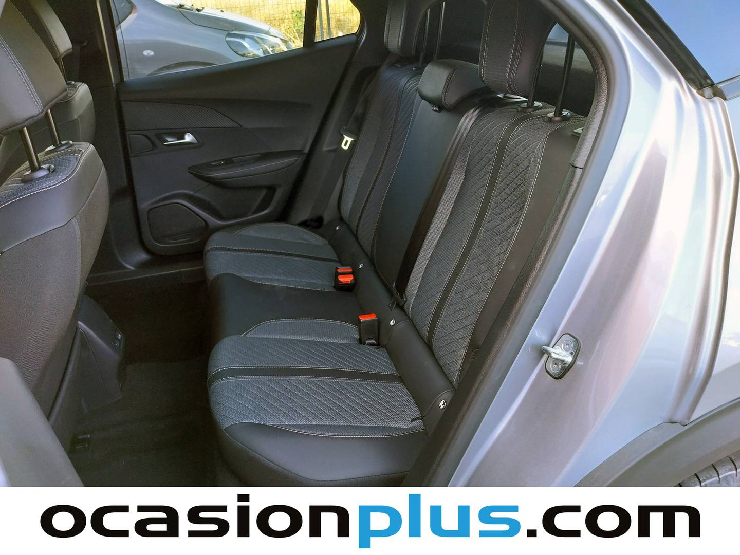 Foto Peugeot 2008 Peugeot 2008 PureTech 100 S&S Allure (100 CV)