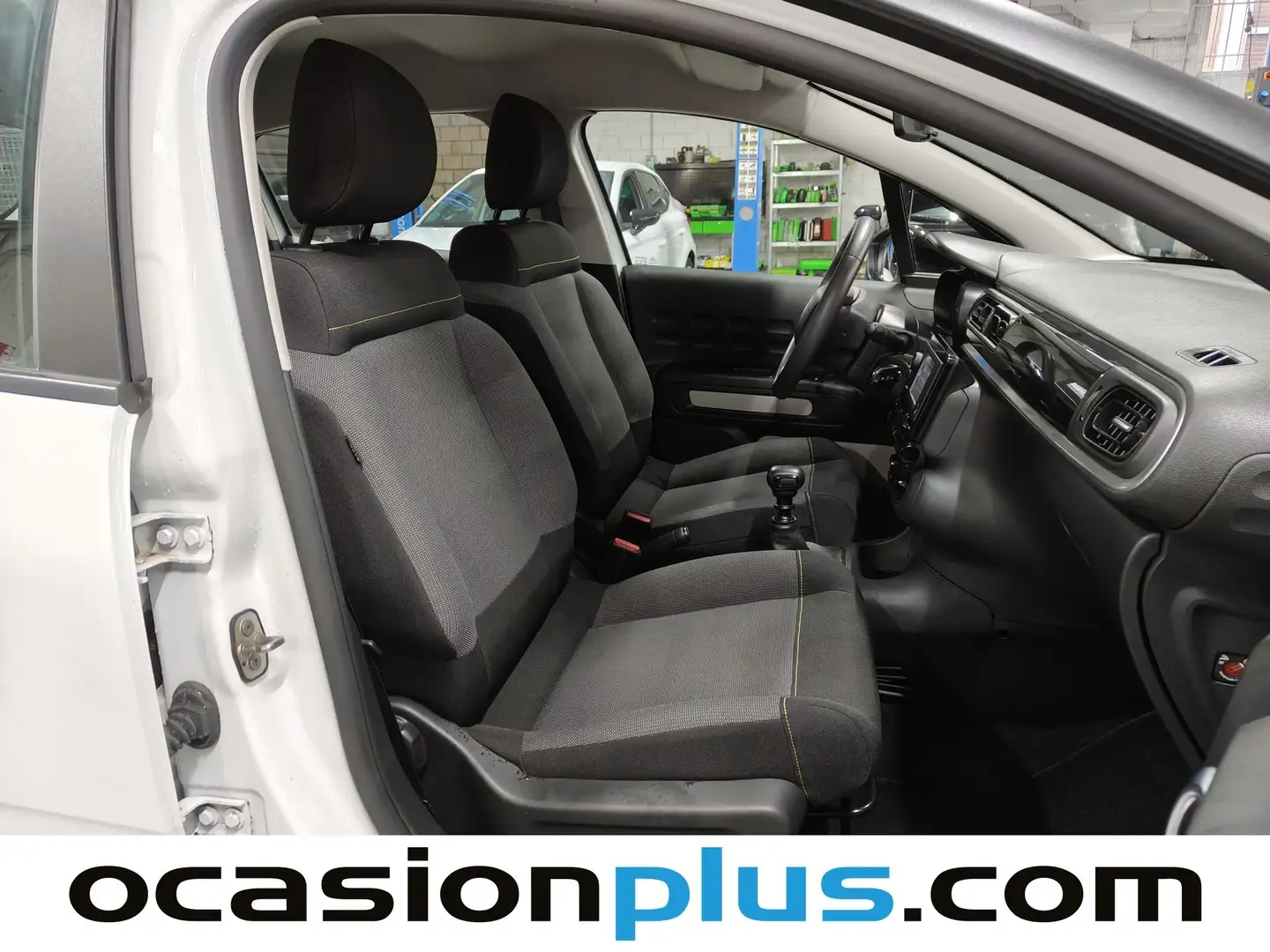 Foto Citroën C3 Citroen C3 BlueHDi 100 S&S Live Pack (100 CV)