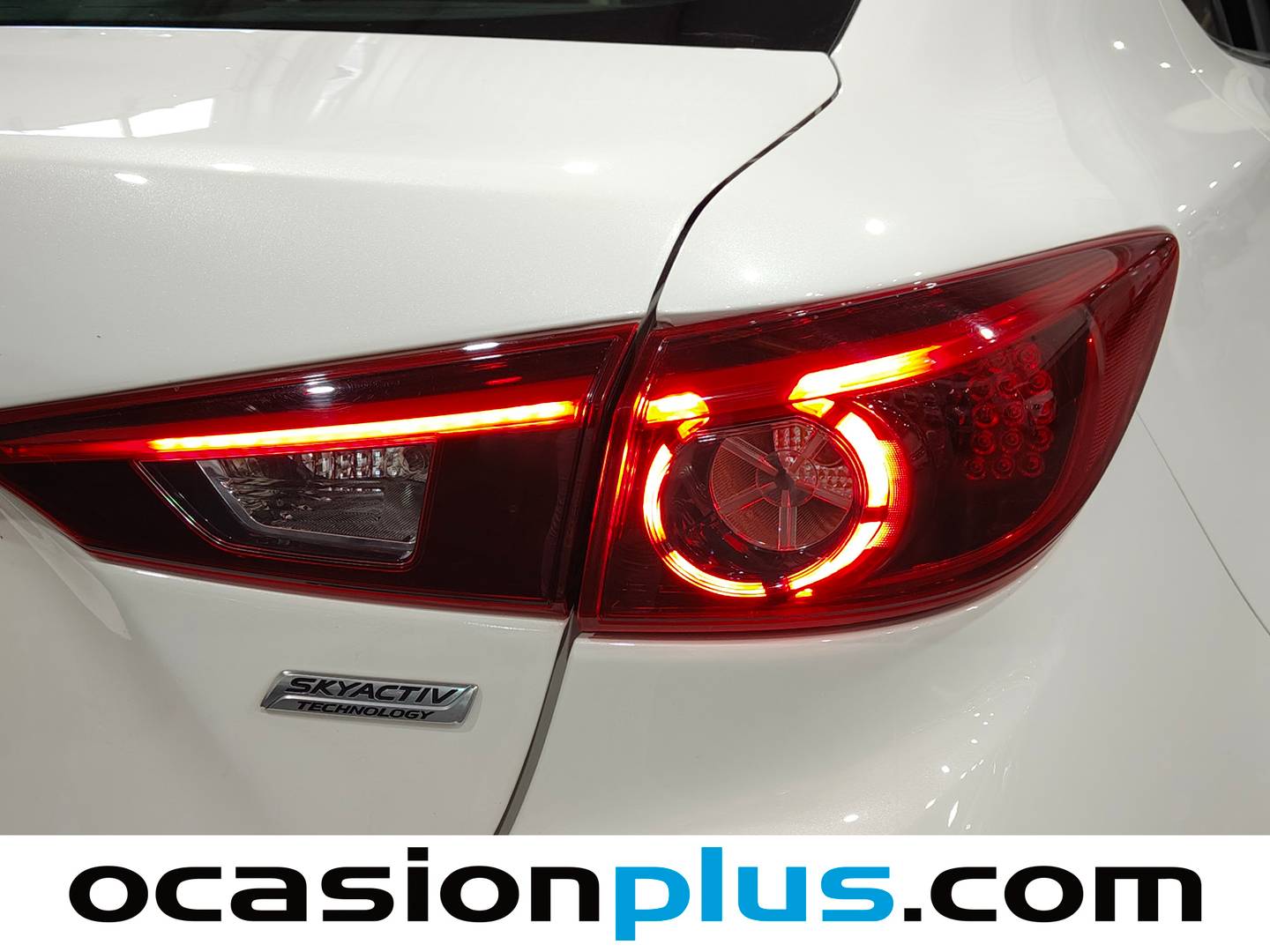 Paquetes del Mazda Mazda3 Mazda Mazda 3 2.2 DE Sedan MT Luxury (150 CV)