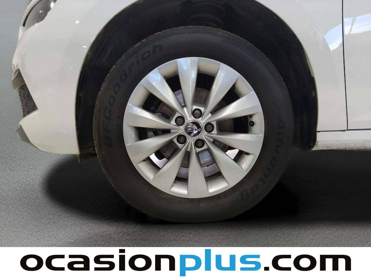 Skoda Kamiq Skoda Kamiq 1.0 TSI Ambition DSG (110 CV) de segunda mano