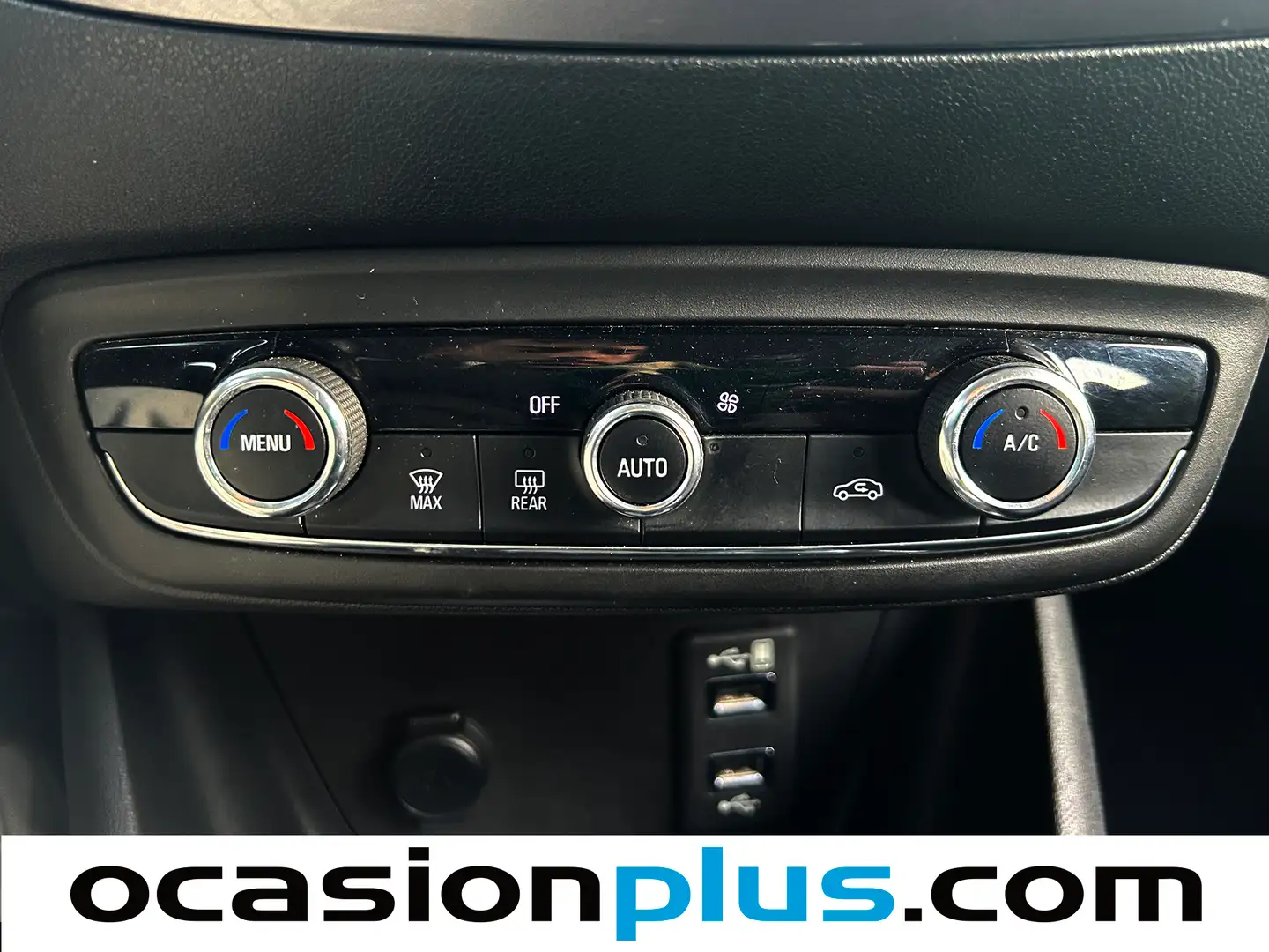 Foto Opel Crossland X Opel Crossland X 1.2 Turbo S&S Innovation Auto (130 CV)