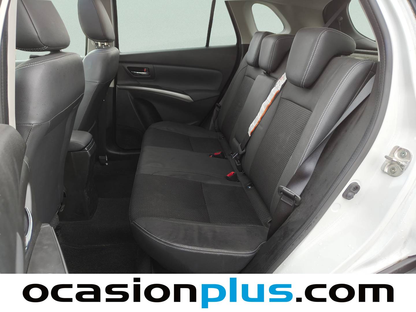 Foto Suzuki S-Cross Suzuki S-Cross 1.4 DITC Mid Hybrid GLX 4WD Auto (129 CV)