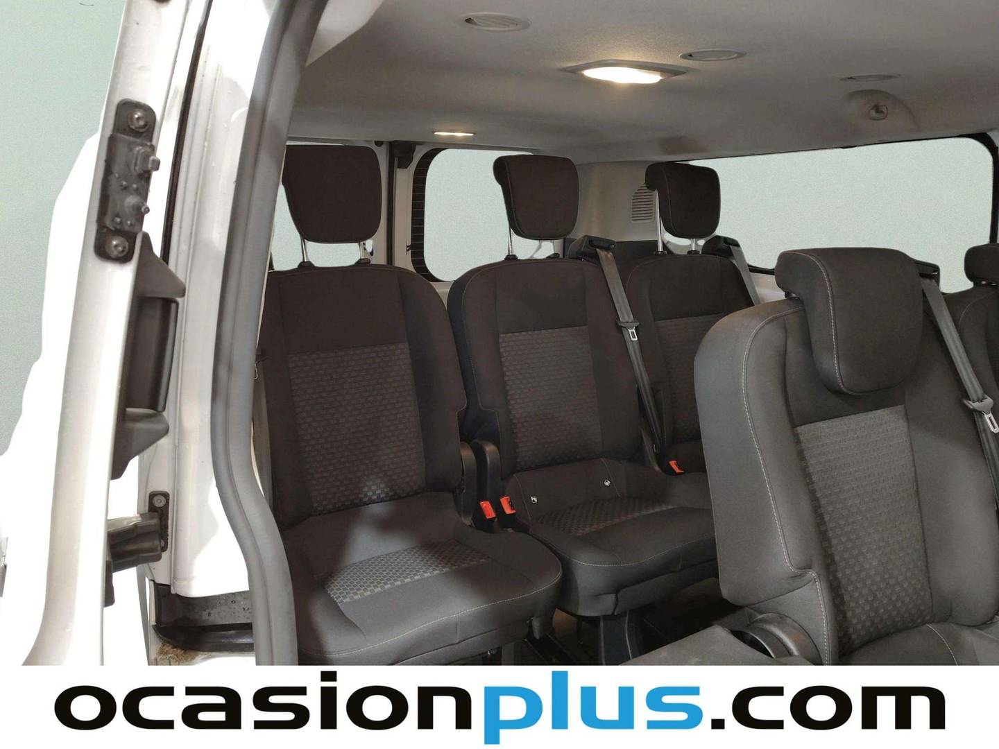 Extras y acabados del Ford Transit Custom Ford Transit Custom Kombi 2.0 TDCI 320 L1 Trend (130 CV)