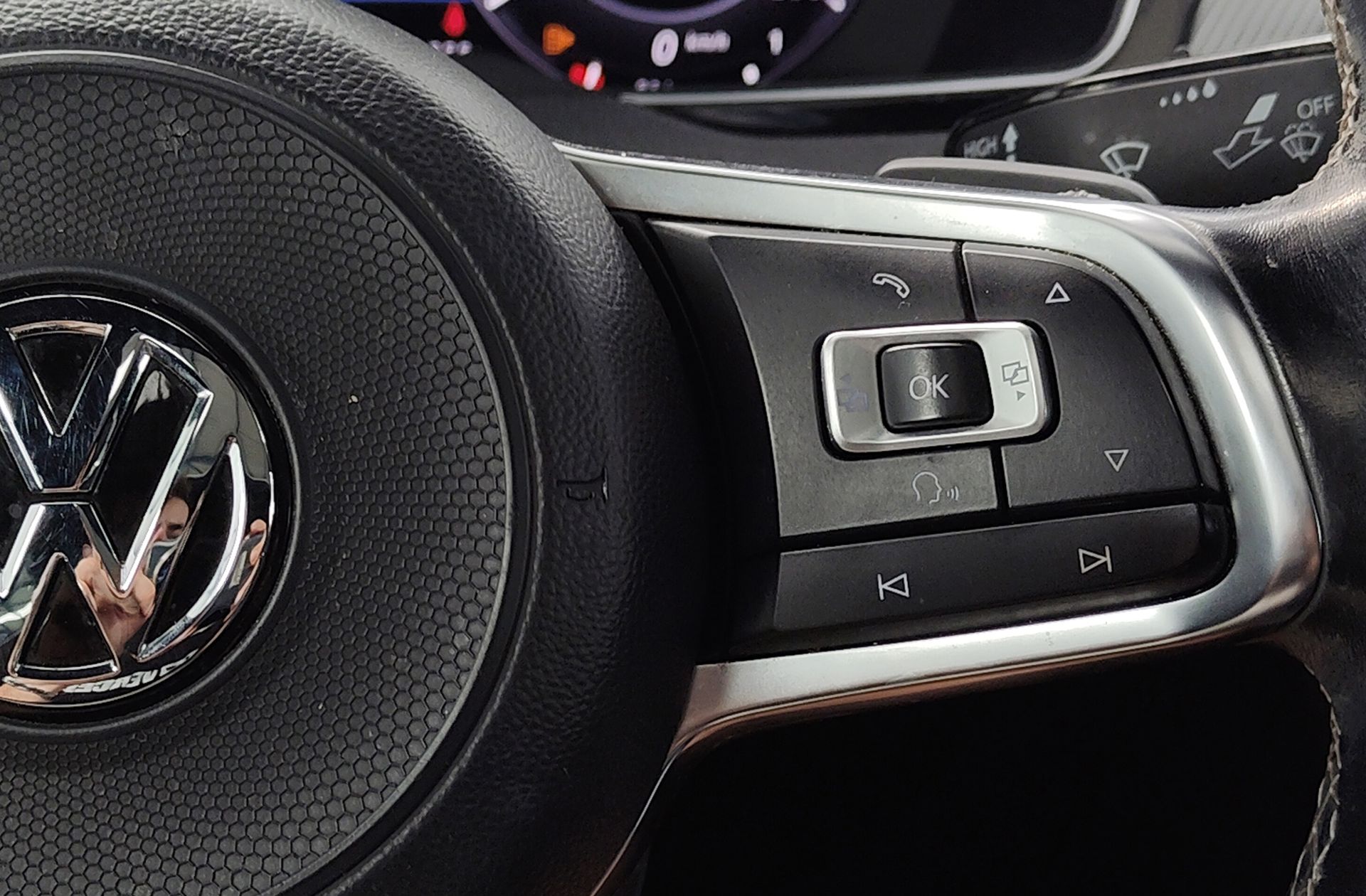 Volkswagen Arteon R-Line 2.0 TDI DSG - foto 31
