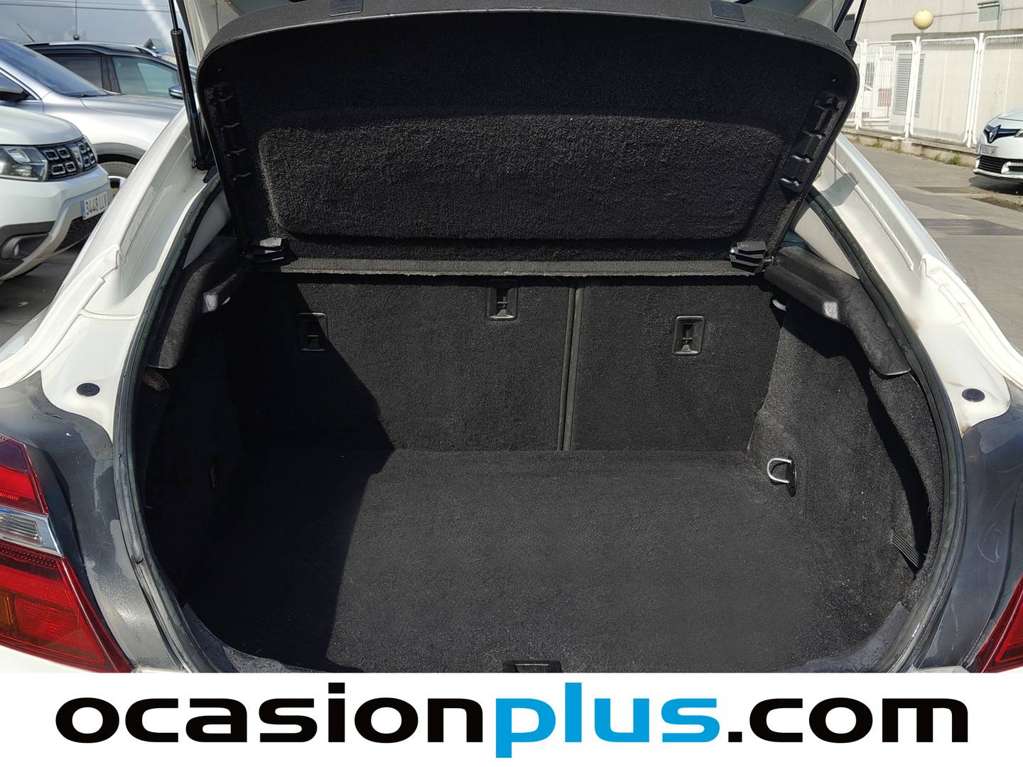 Fotos maletero Opel Insignia Opel Insignia 1.4 Turbo GLP ecoFlex Selective (140 CV)