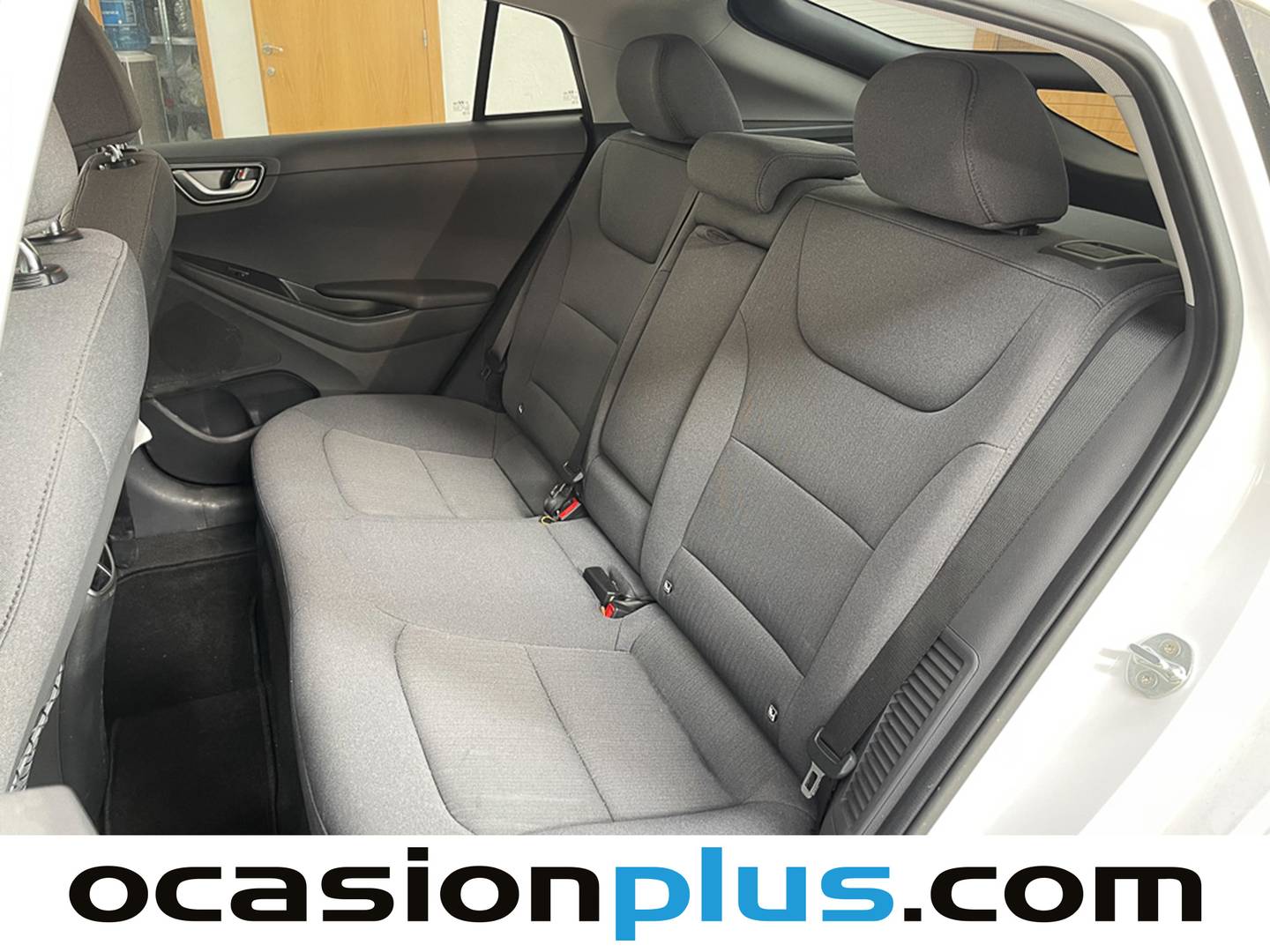 Foto asientos traseros Hyundai IONIQ Hyundai Ioniq 1.6 GDI PHEV Klass DCT (141 CV)