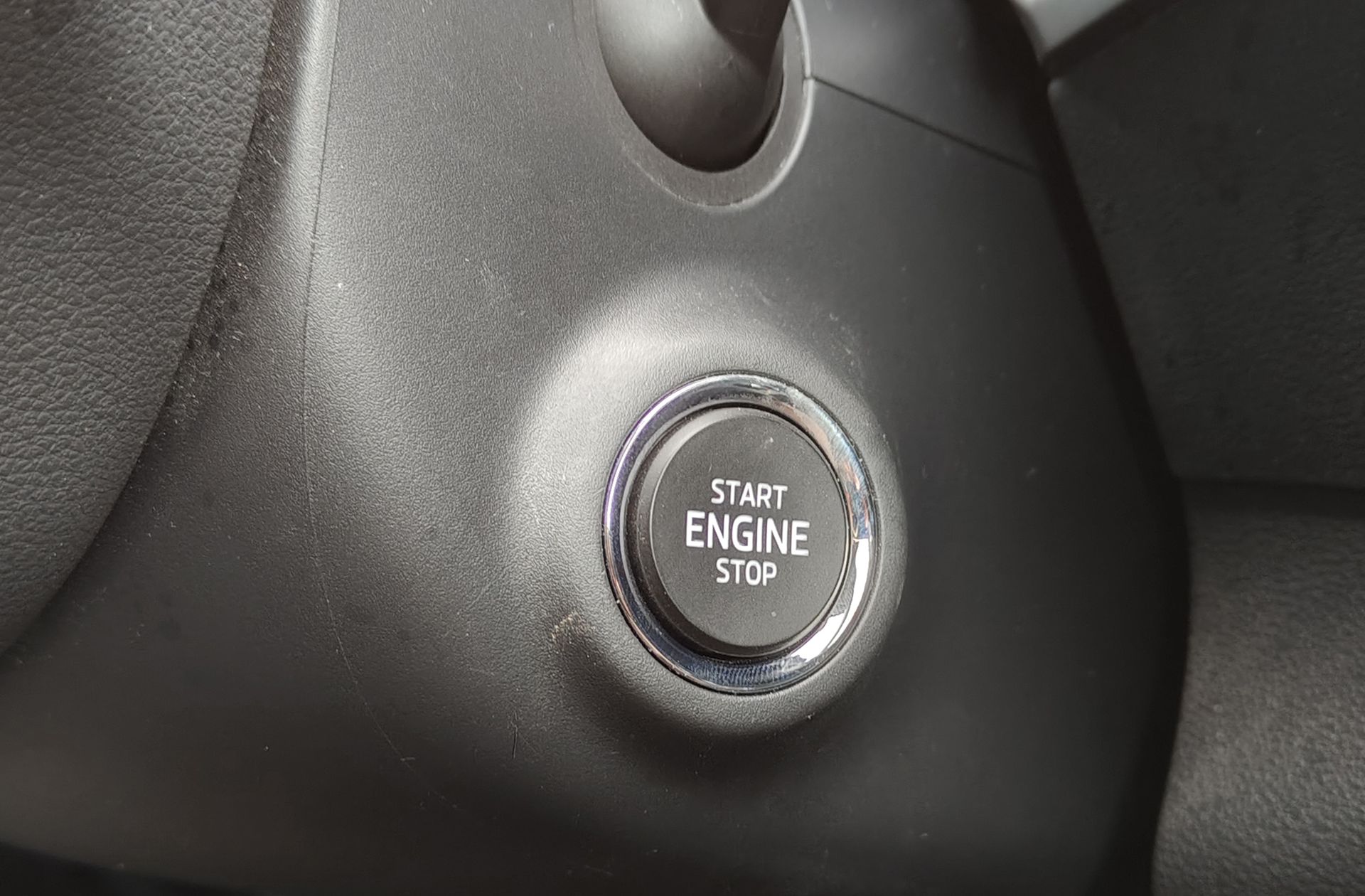 Škoda Karoq 2.0 TDI Selection - foto 30