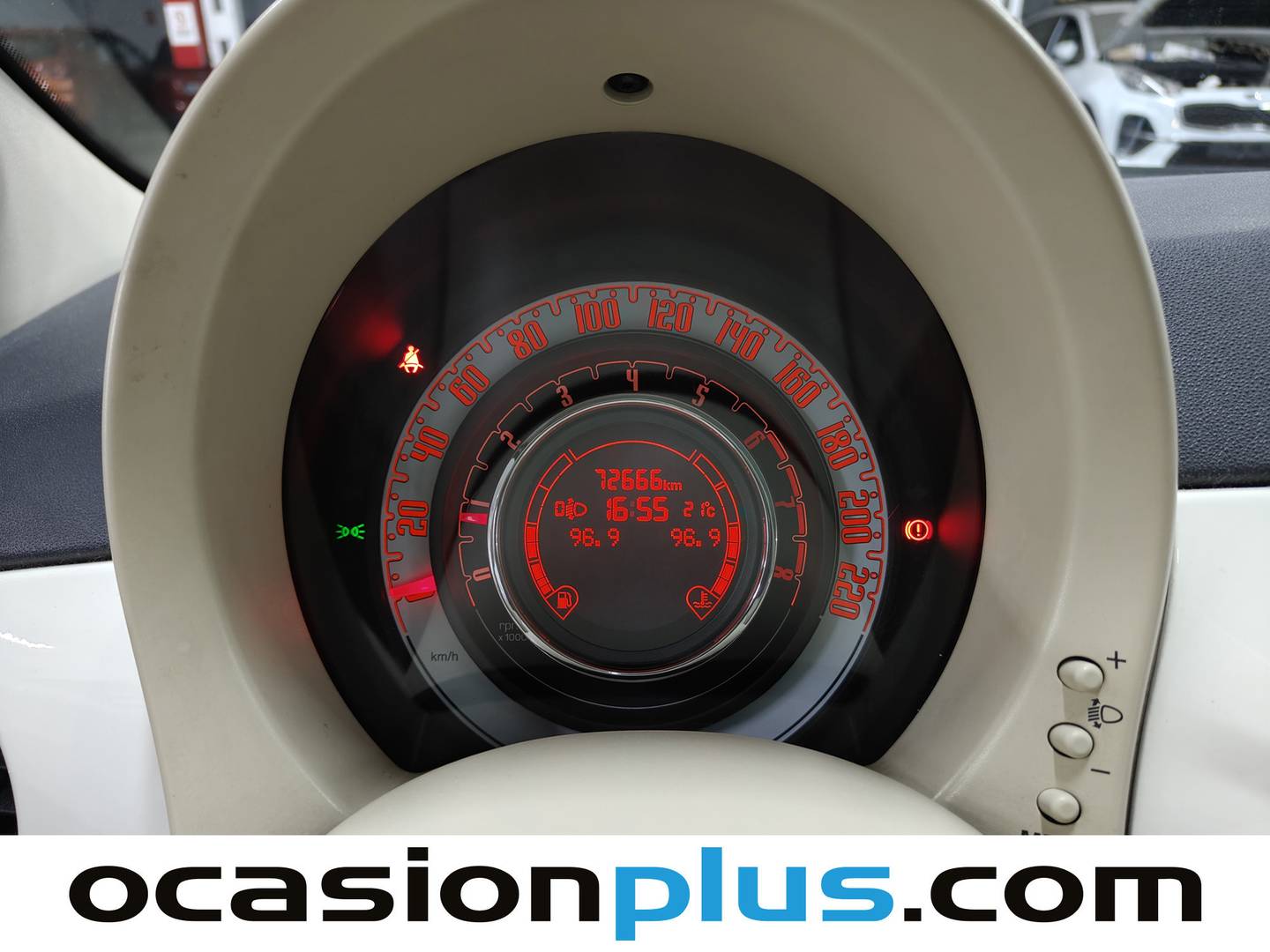 Fiat 500 Fiat 500 1.2 8v Lounge (69 CV) de segunda mano