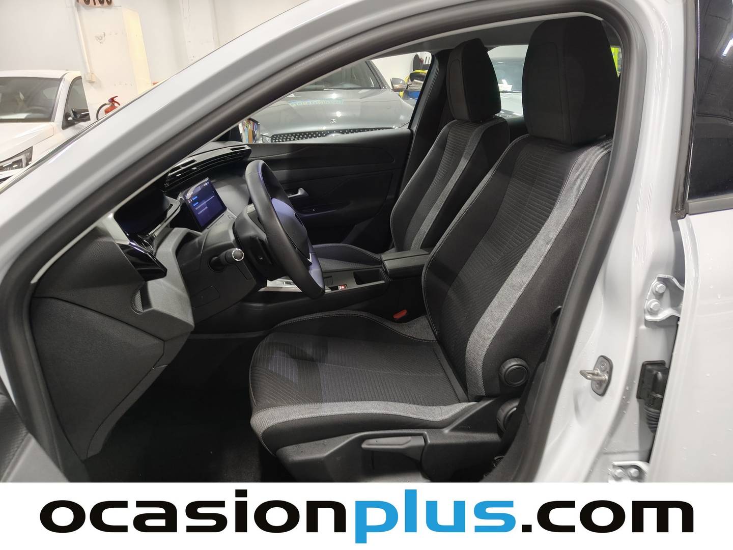 Foto Peugeot 308 Peugeot 308 PureTech 130 S&S Active Pack EAT8  (130 CV)