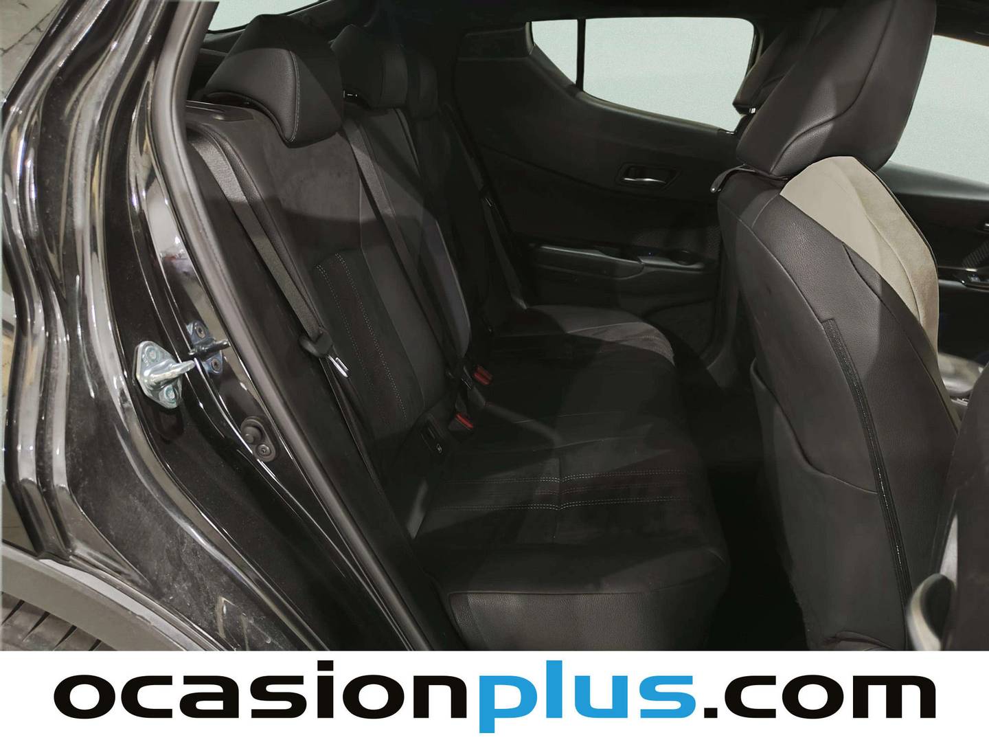 Foto Toyota C-HR Toyota C-HR 180H GR Sport Black Edition Auto (184 CV) siete plazas