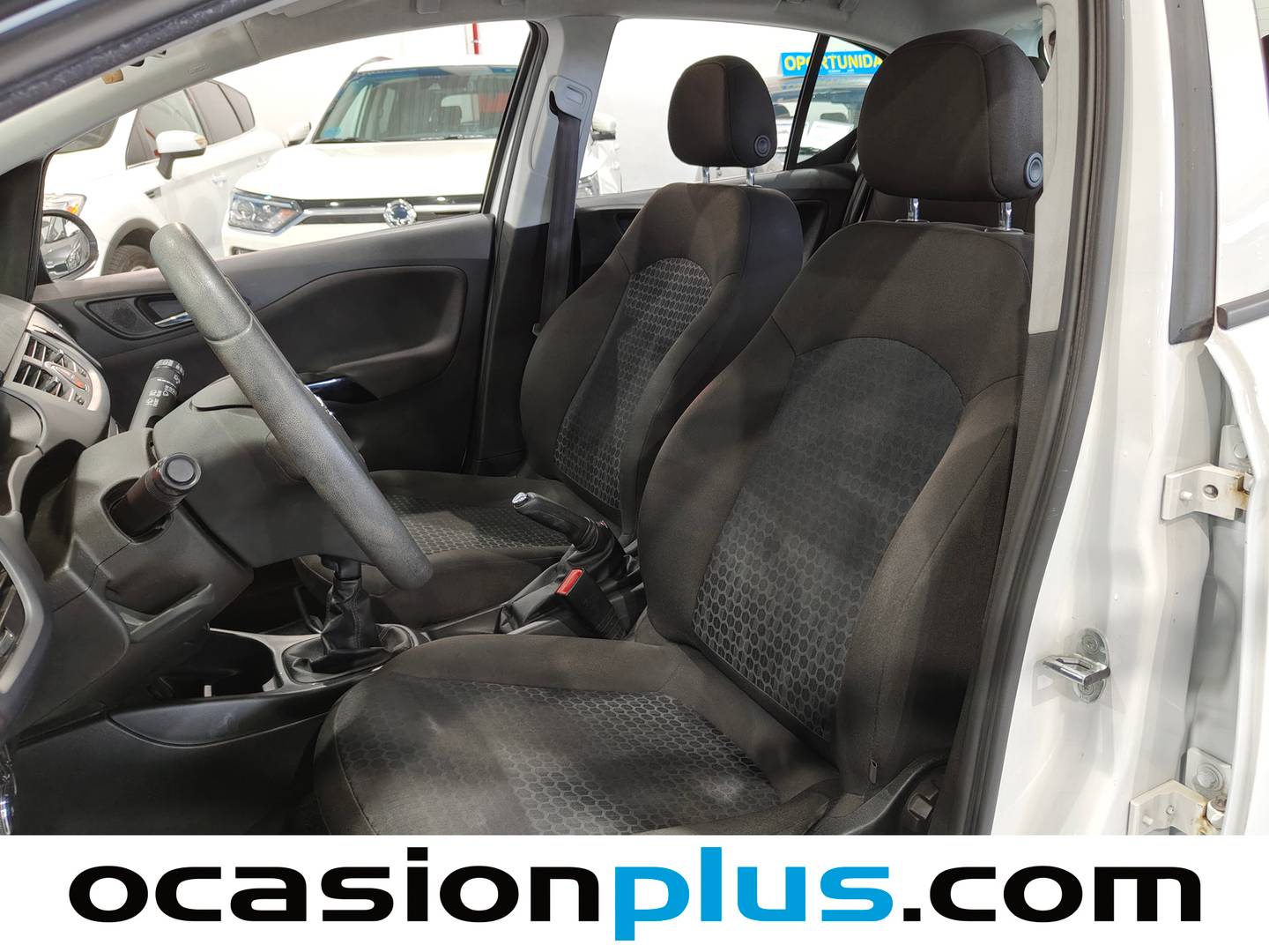 Foto asientos delanteros Opel Corsa Opel Corsa 1.4 Expression  (90 CV)