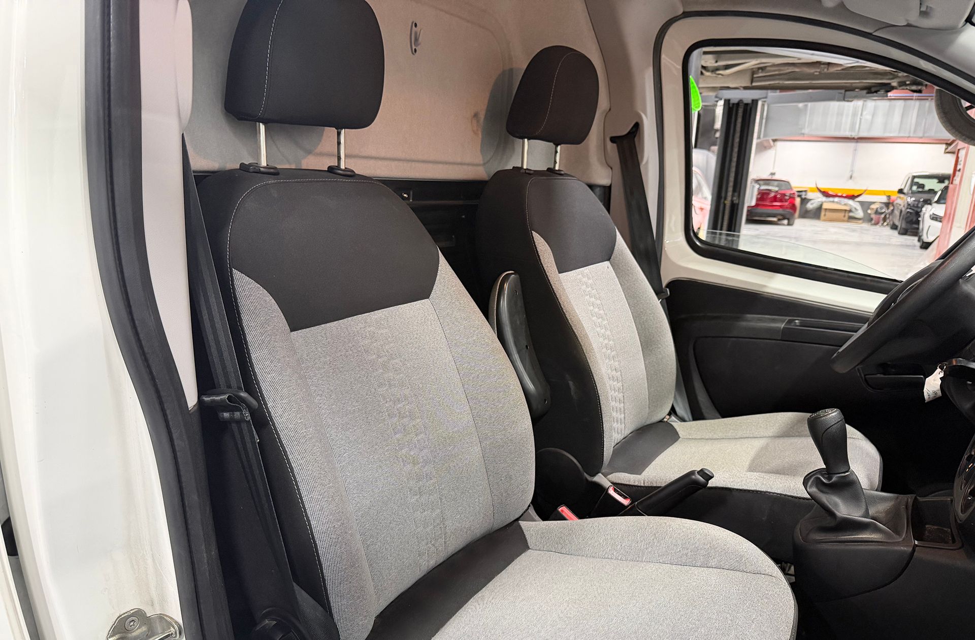 Fiat Fiorino Cargo Furgon 1.3 MultiJet SX N1 - foto 12