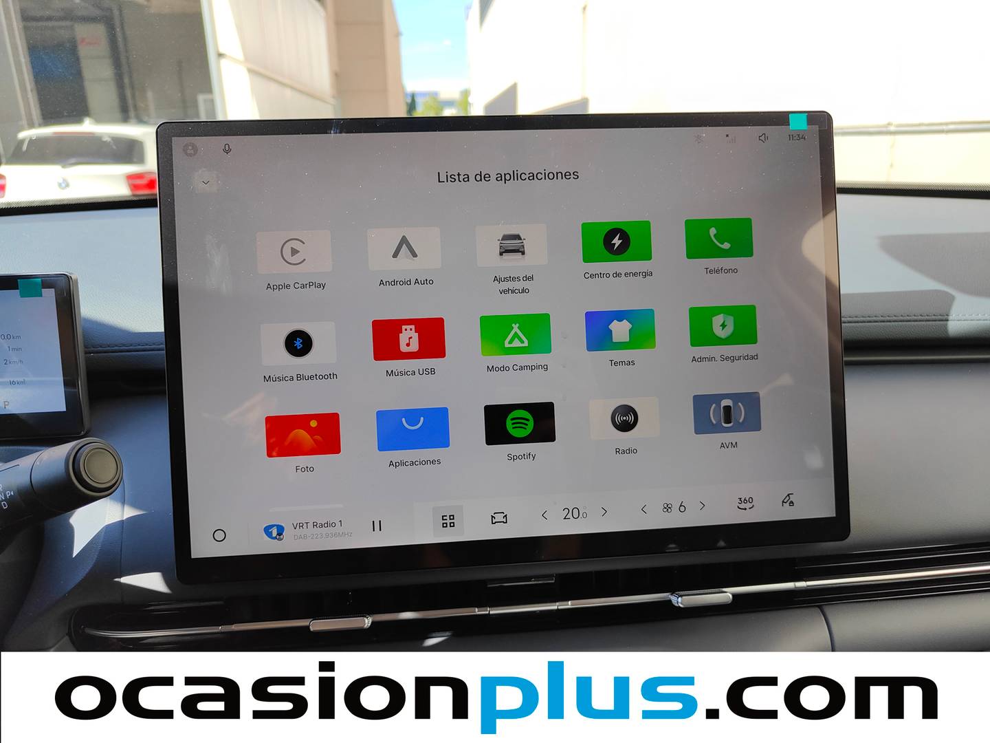 Equipamiento del Geely Starray EM-i Geely Starray EM-i 1.5 PHEV PRO (262 CV)