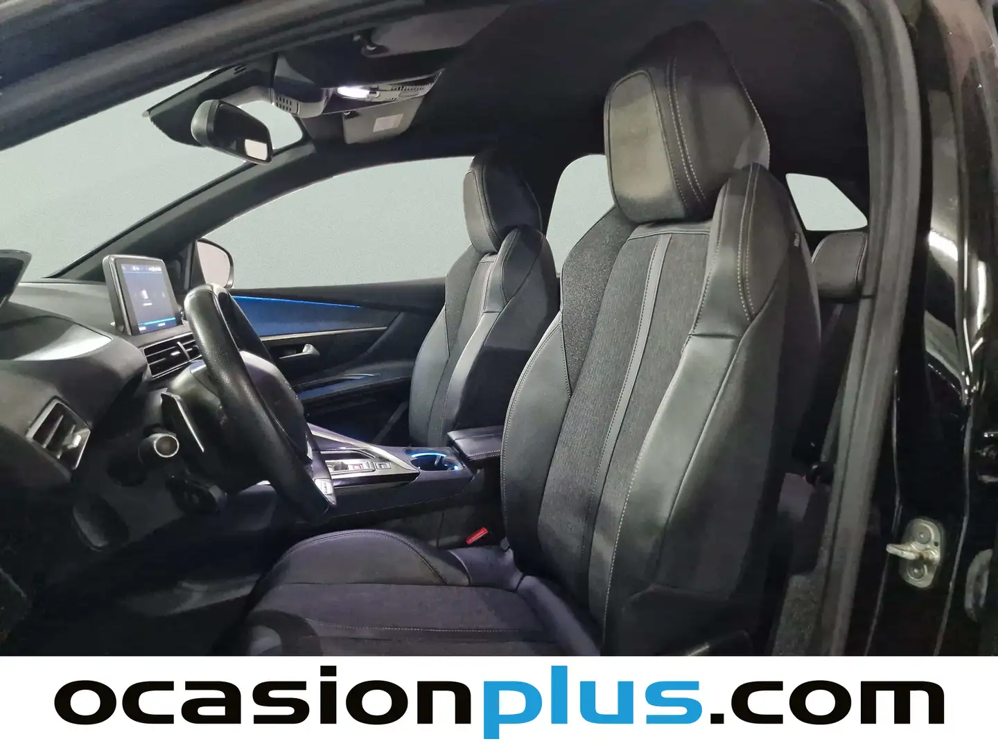 Foto Peugeot 3008 Peugeot 3008 BlueHDI 130 S&S GT Line EAT8 (130 CV)