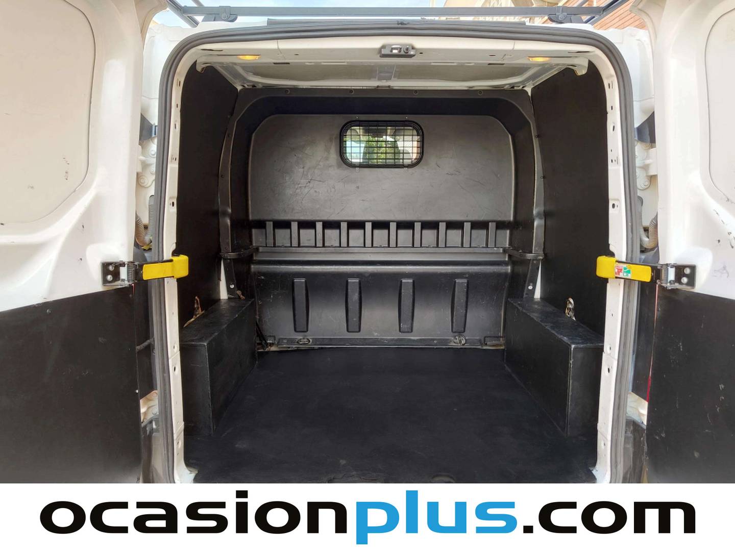 Foto asientos traseros Ford Transit Custom Ford Transit Custom 2.0 TDCI Furgon Doble 300 L1 Trend (105 CV)