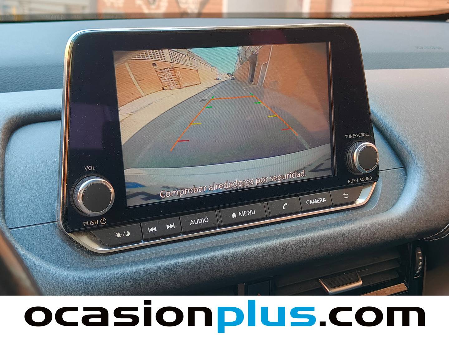 Extras y acabados del Nissan QASHQAI Nissan Qashqai DIG-T 140 mHEV Acenta 4x2 (140 CV)