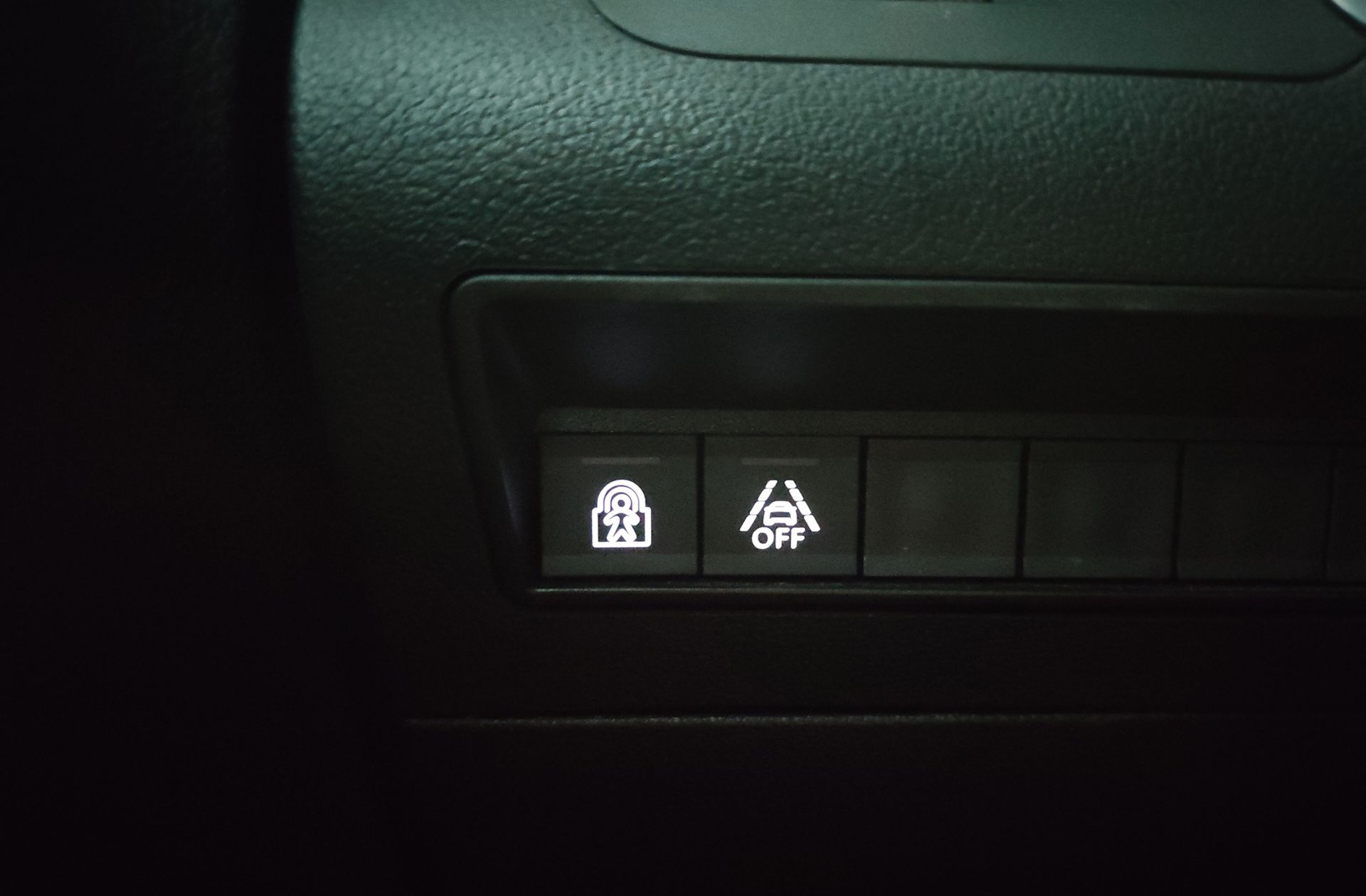 Citroën Berlingo BlueHDi 100 Talla M Shine - foto 24