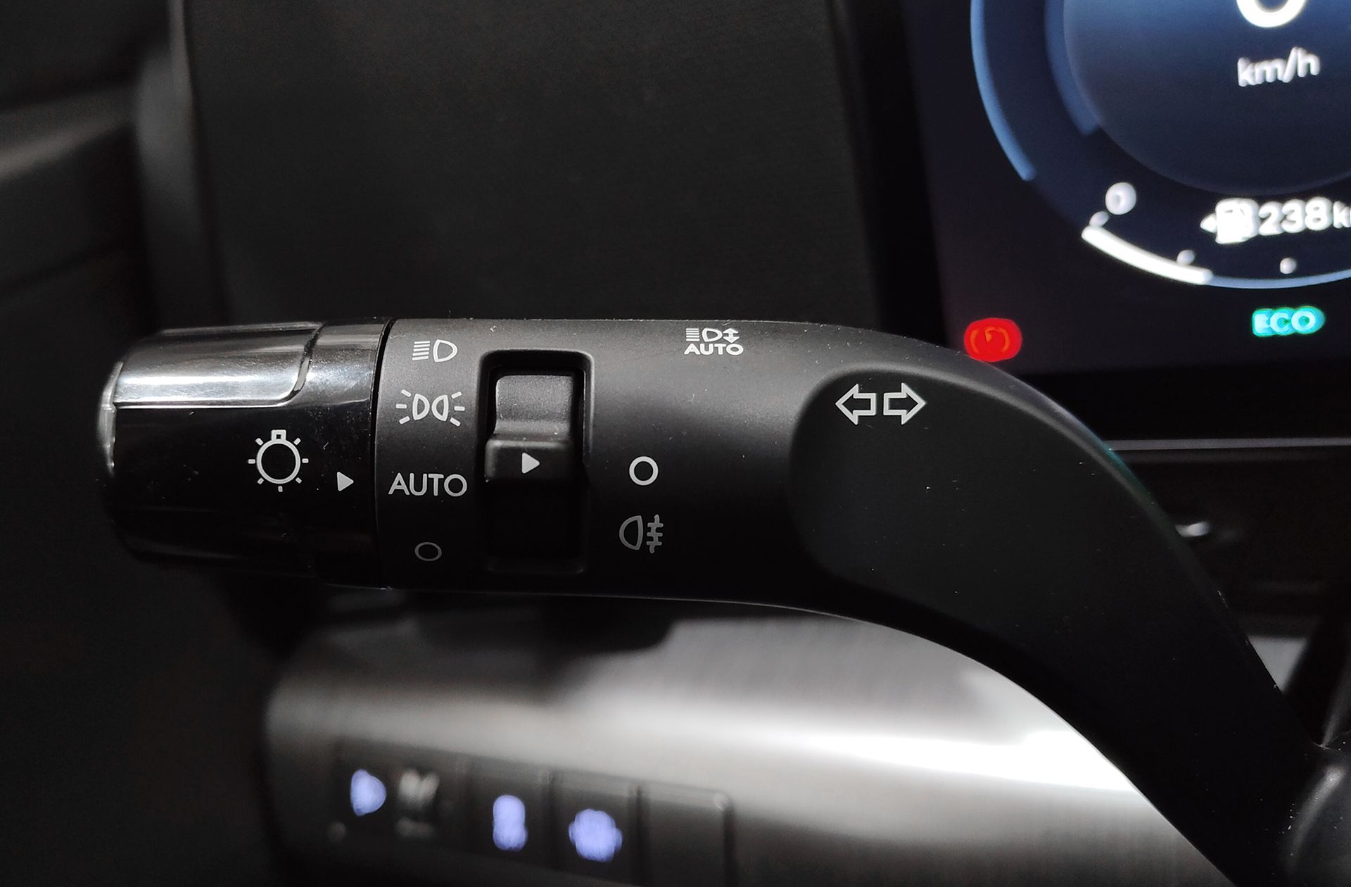 Hyundai Kona 1.6 GDI HEV Tecno DT - foto 27